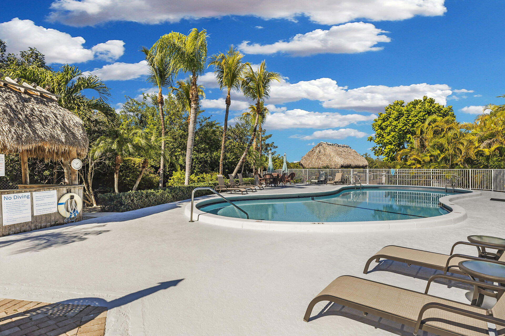 80450 Overseas Highway APT 106