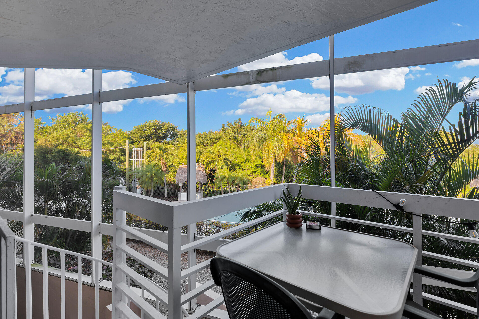 80450 Overseas Highway APT 106