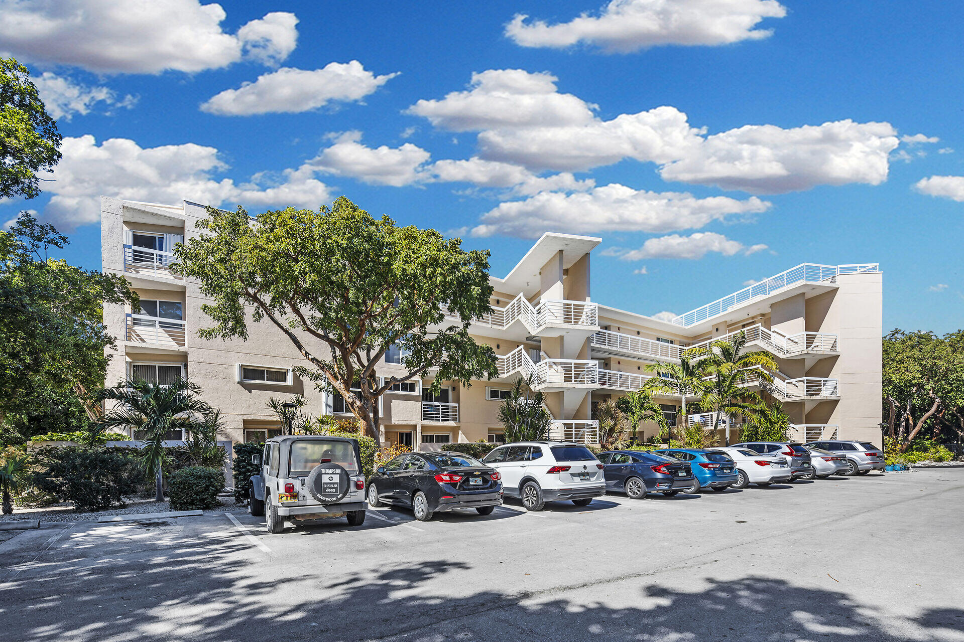 80450 Overseas Highway APT 106