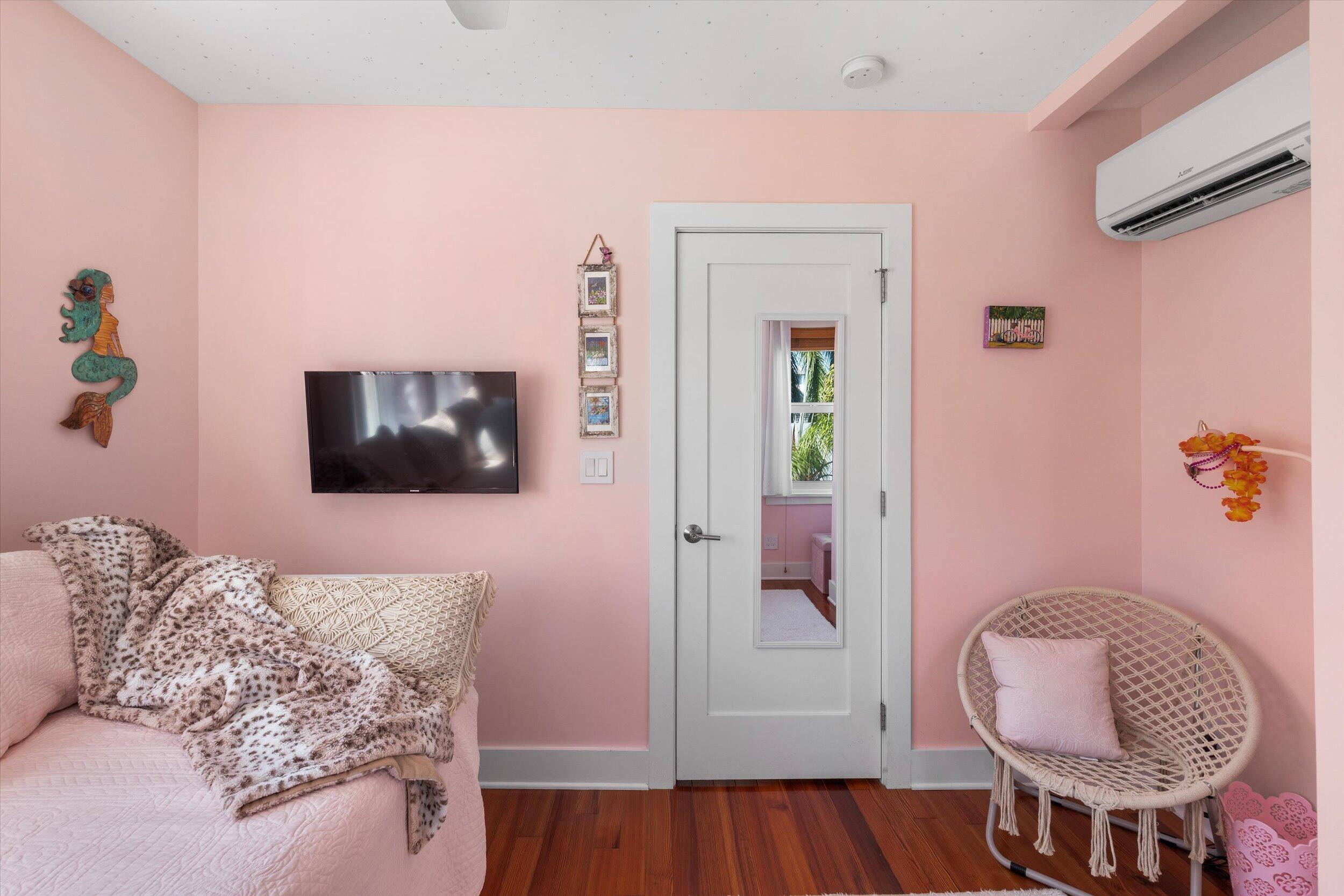 617 Fleming Street APT 4