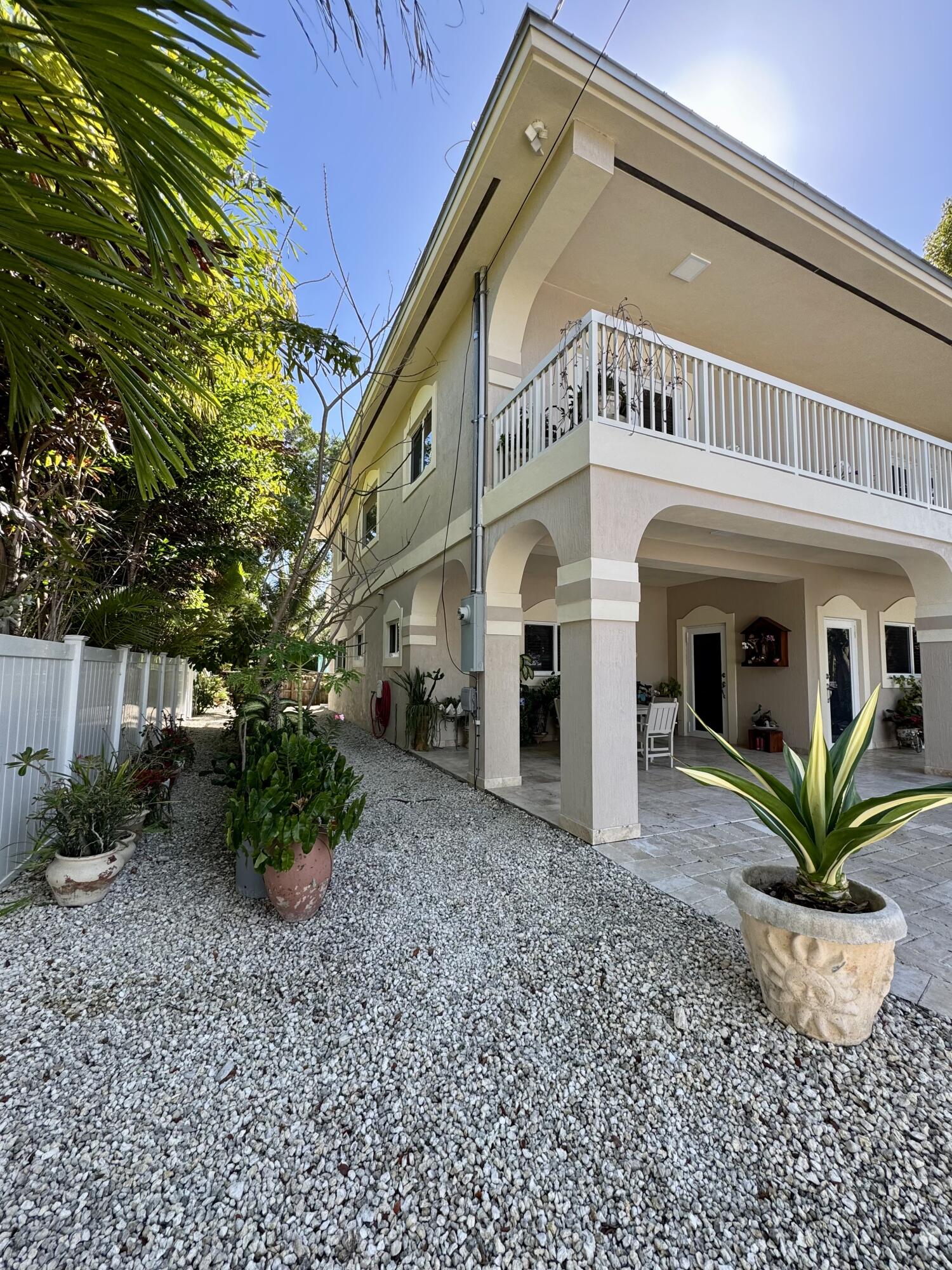 27 Abaco Road
