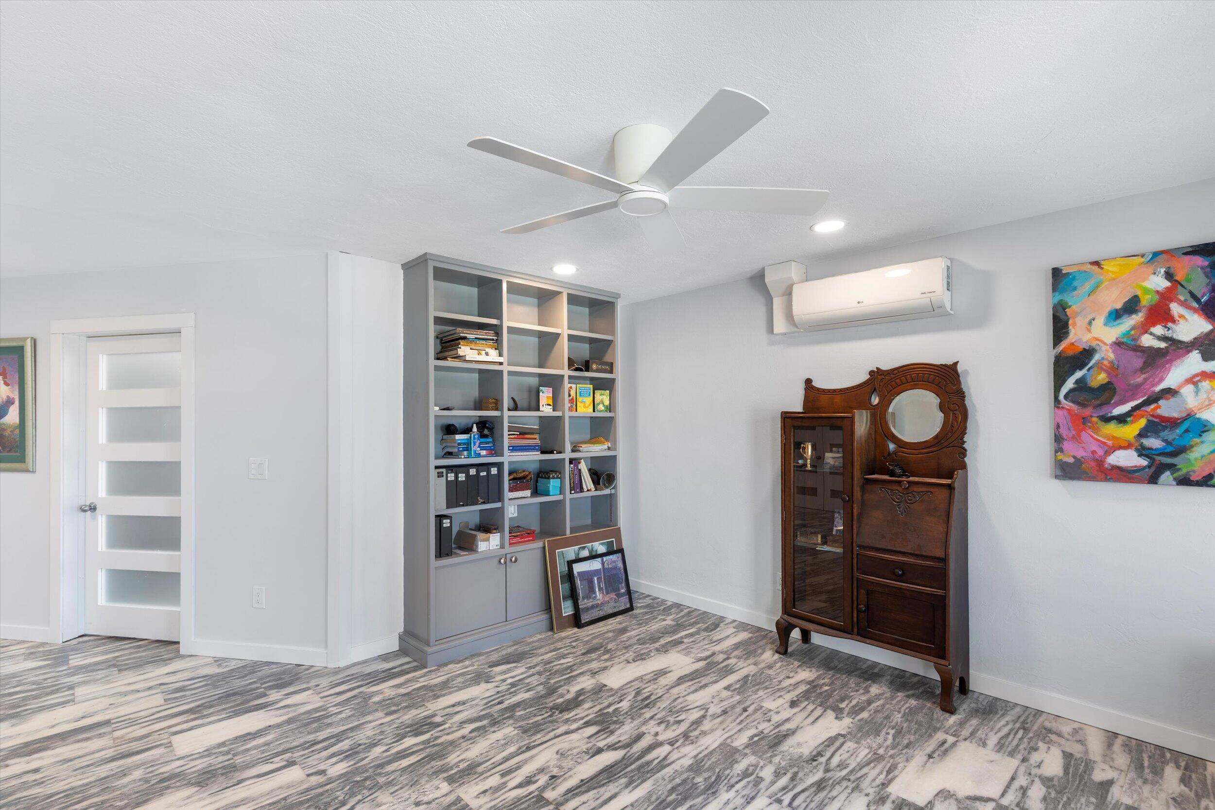 2924 Riviera Drive
