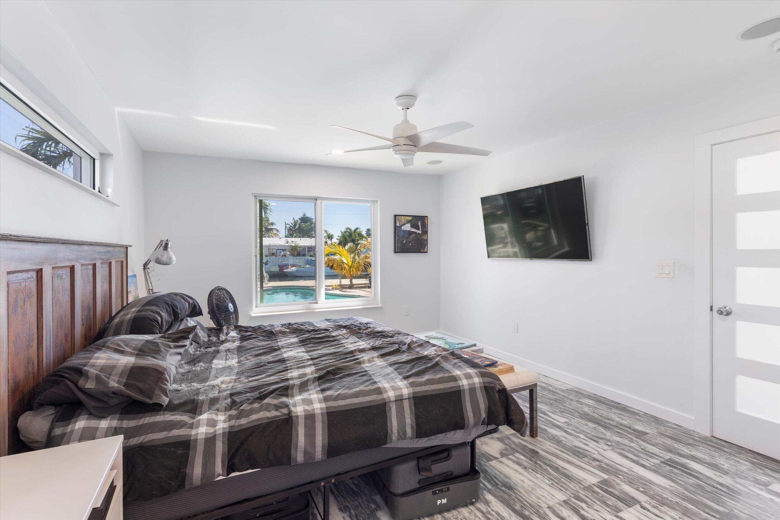 2924 Riviera Drive