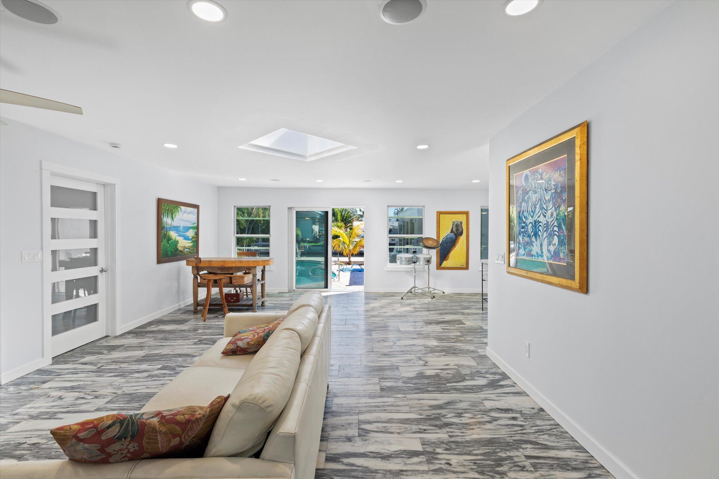 2924 Riviera Drive