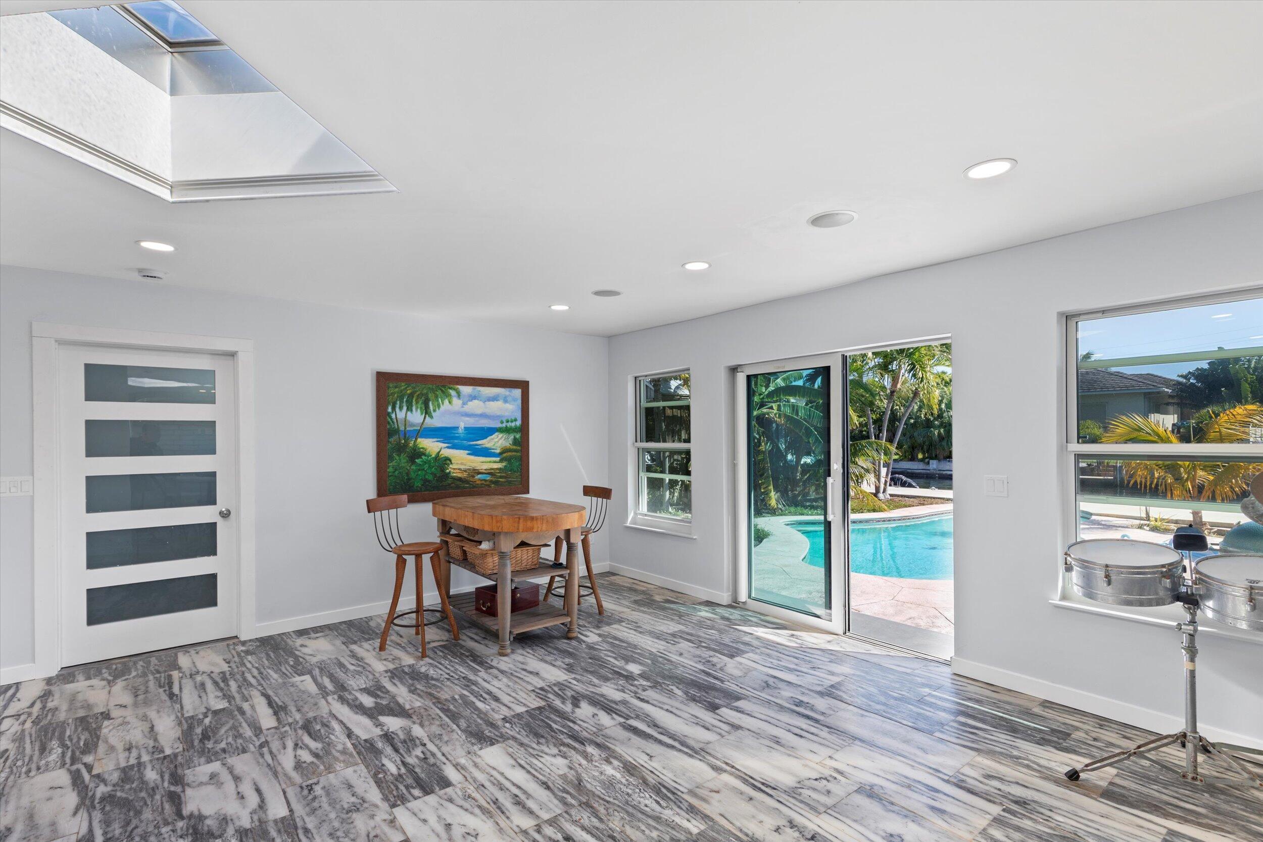 2924 Riviera Drive