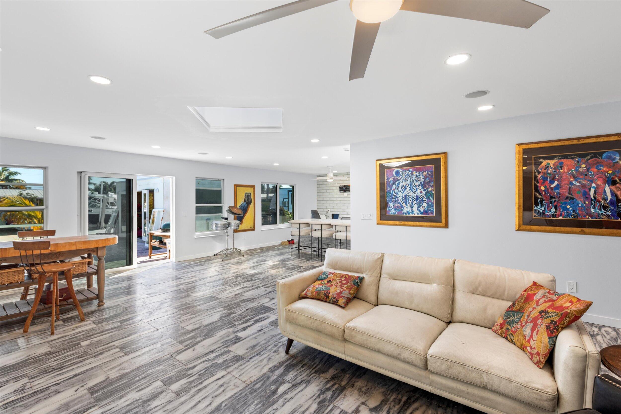 2924 Riviera Drive