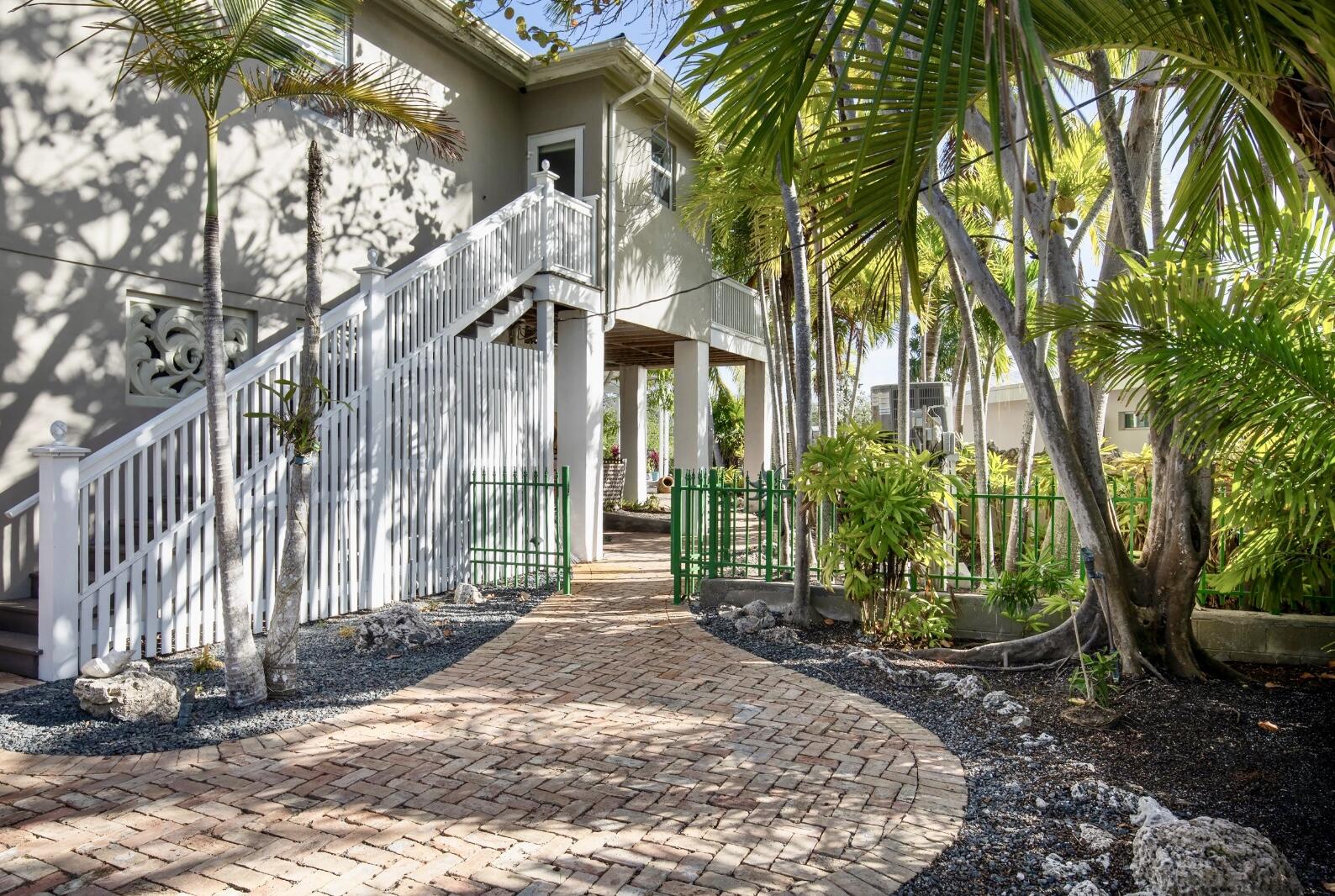 3446 Riviera Drive