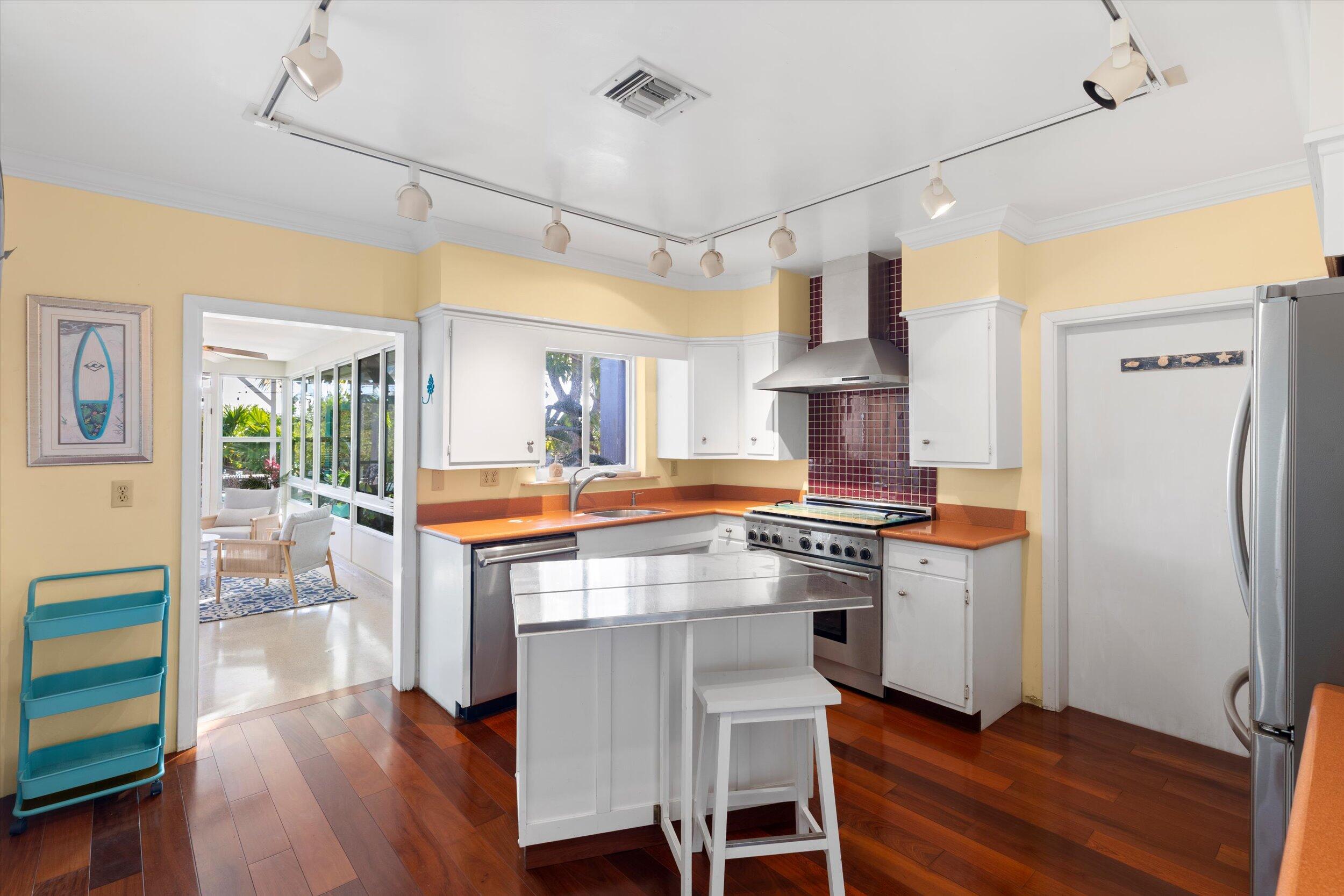 3446 Riviera Drive