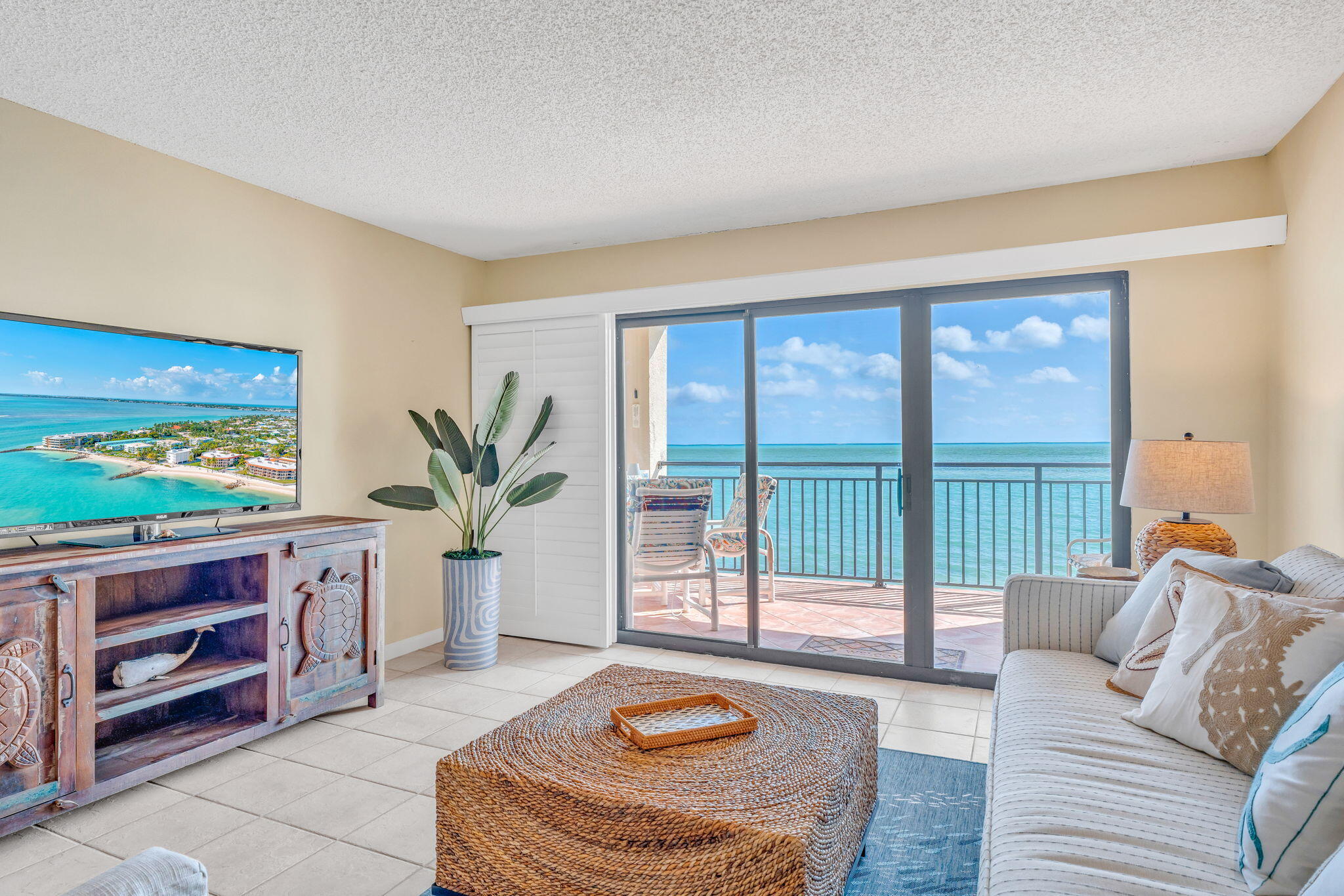 1001 W Ocean Drive 1-204