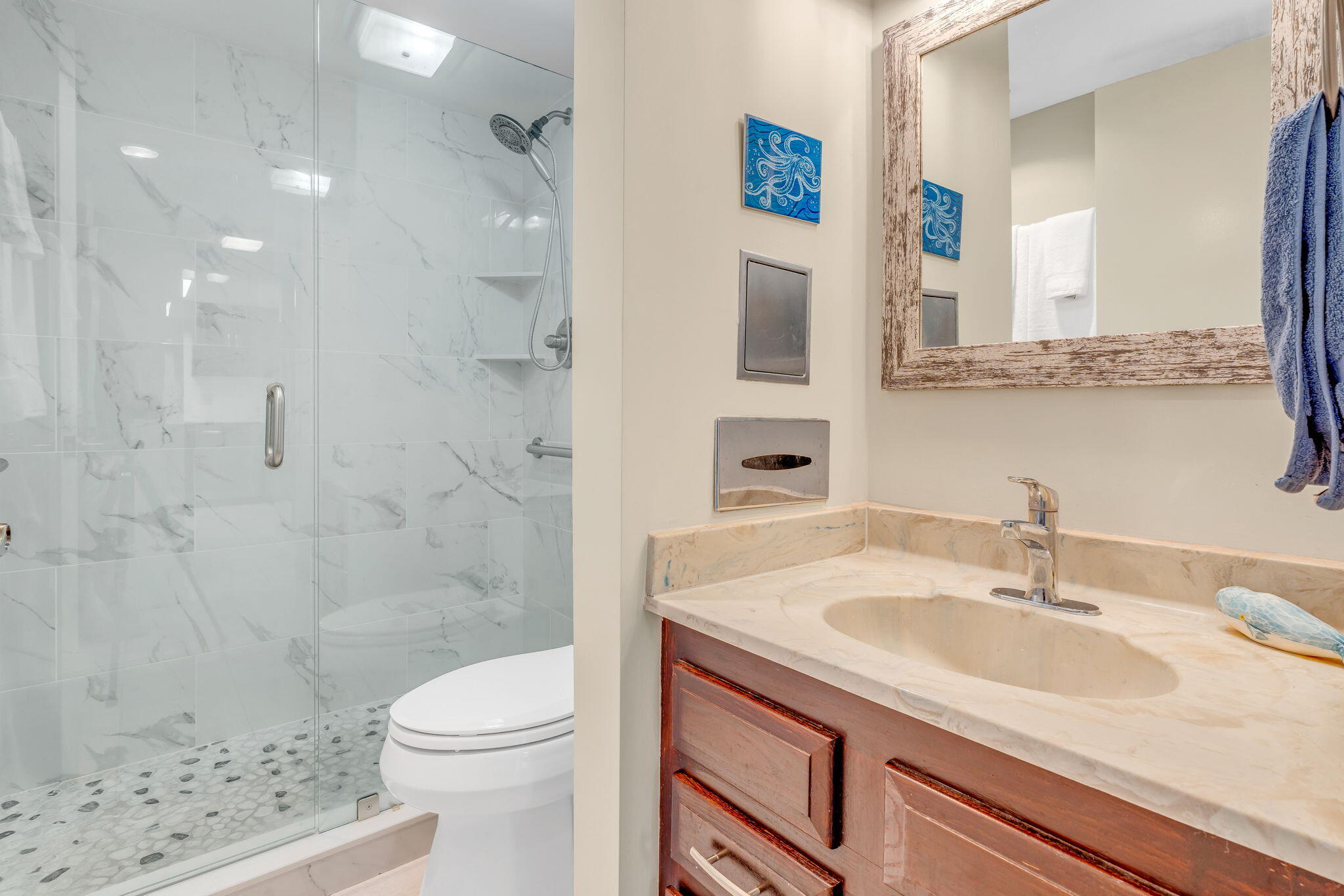 1001 W Ocean Drive 1-204