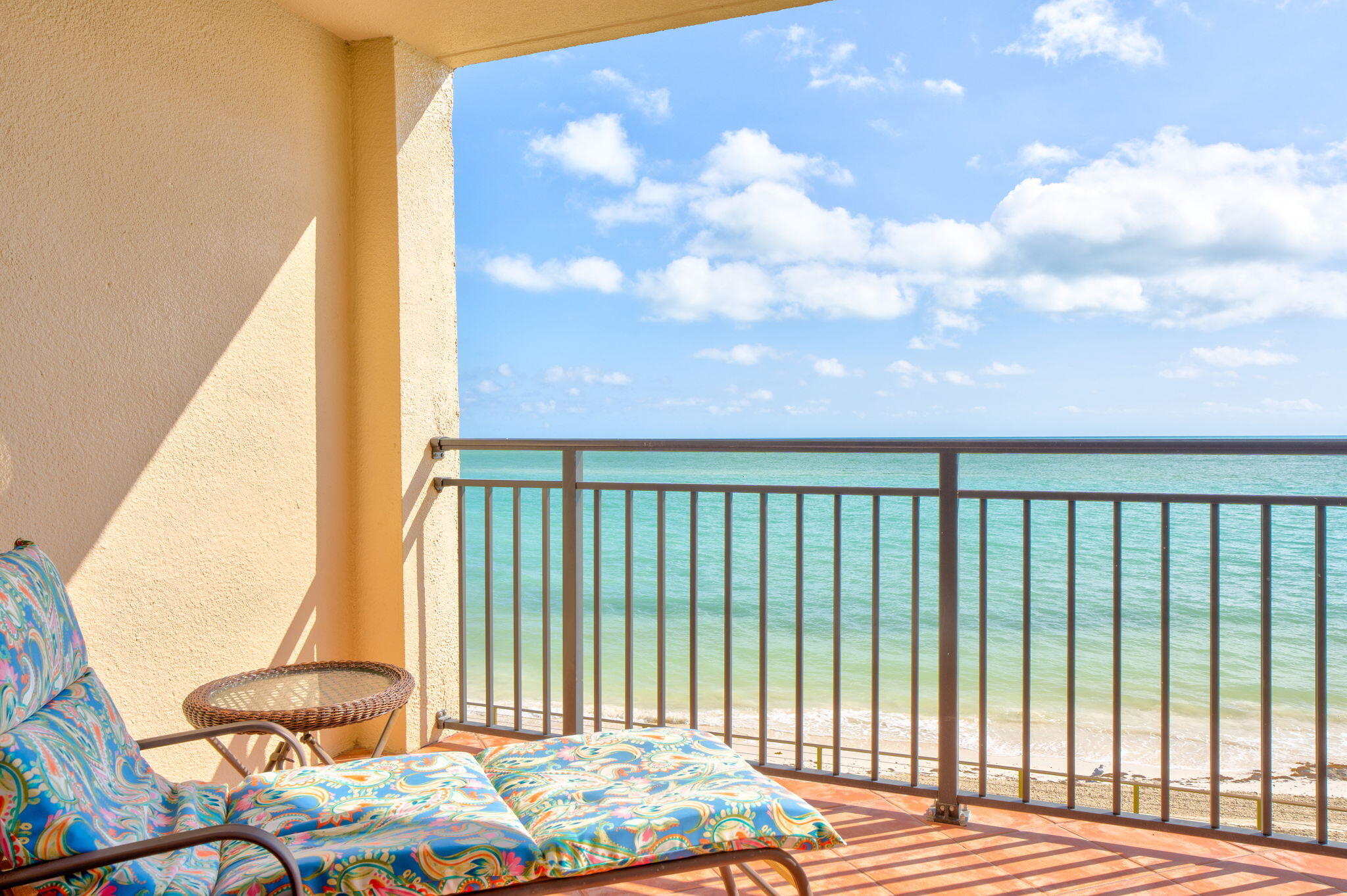 1001 W Ocean Drive 1-204