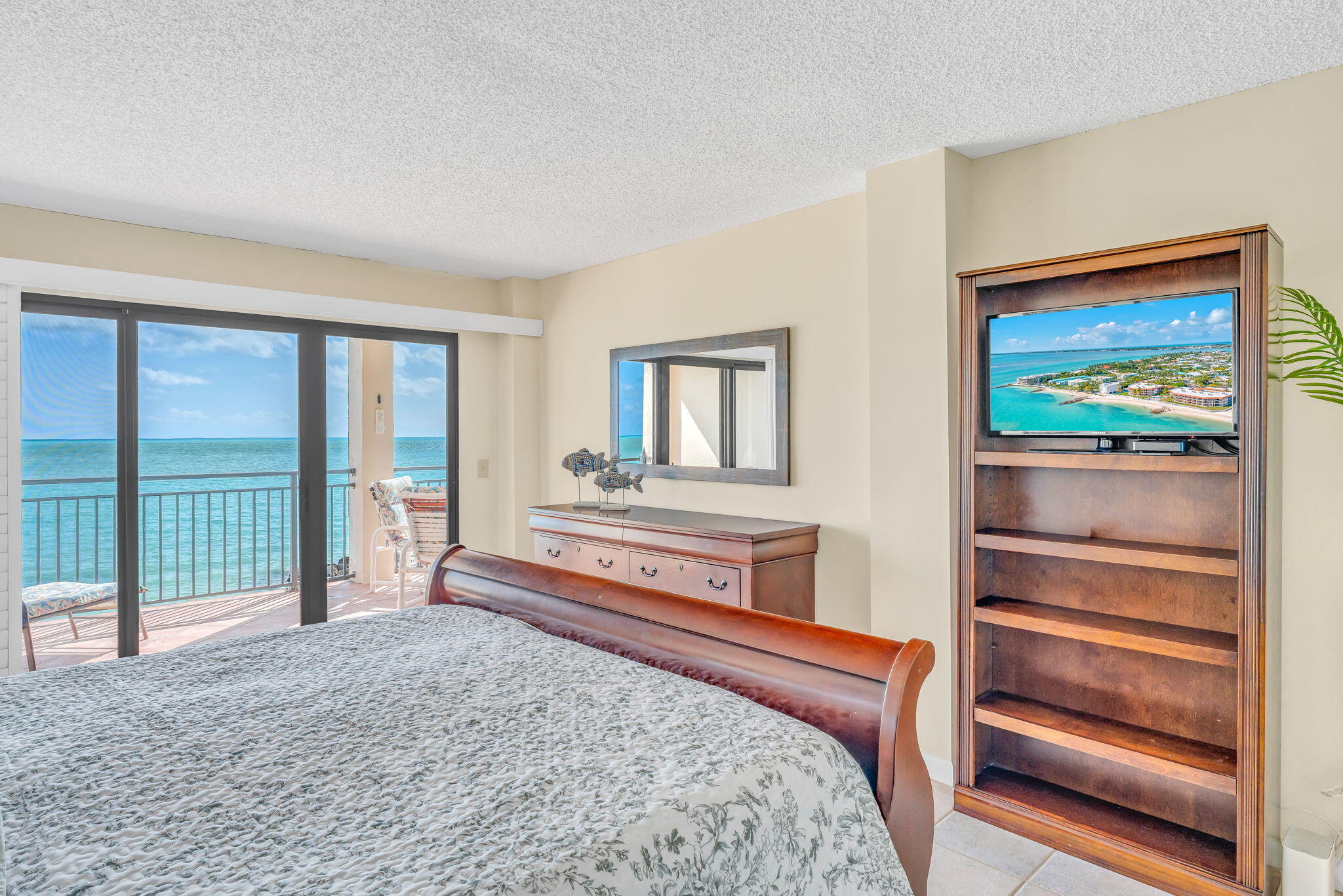 1001 W Ocean Drive 1-204