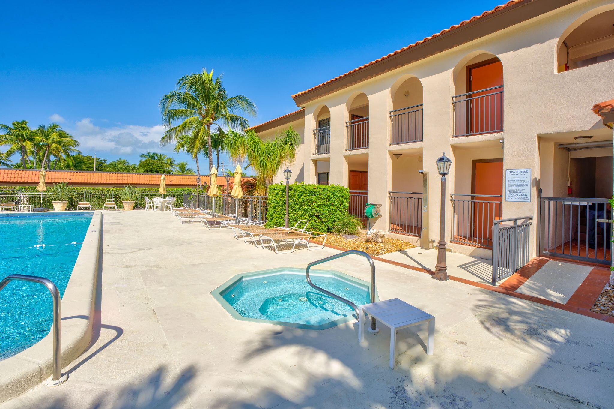 1001 W Ocean Drive 1-204