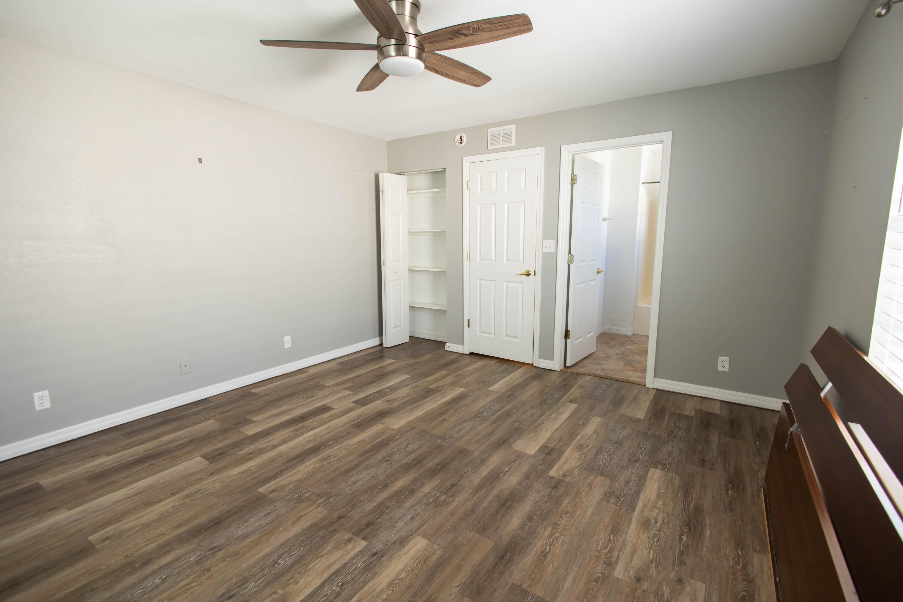20 6th Avenue