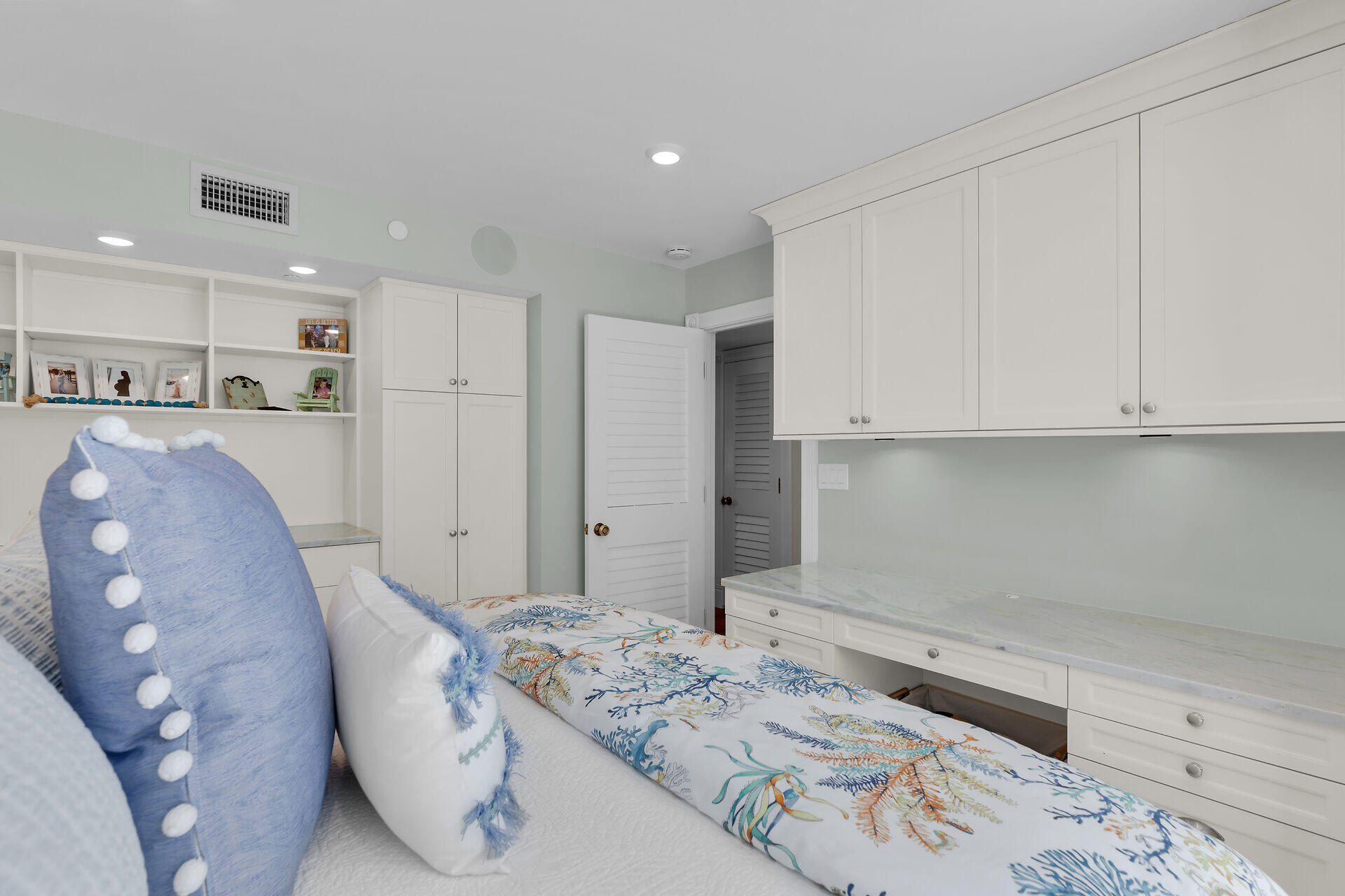8403 Gulf Of Mexico Boulevard # 403