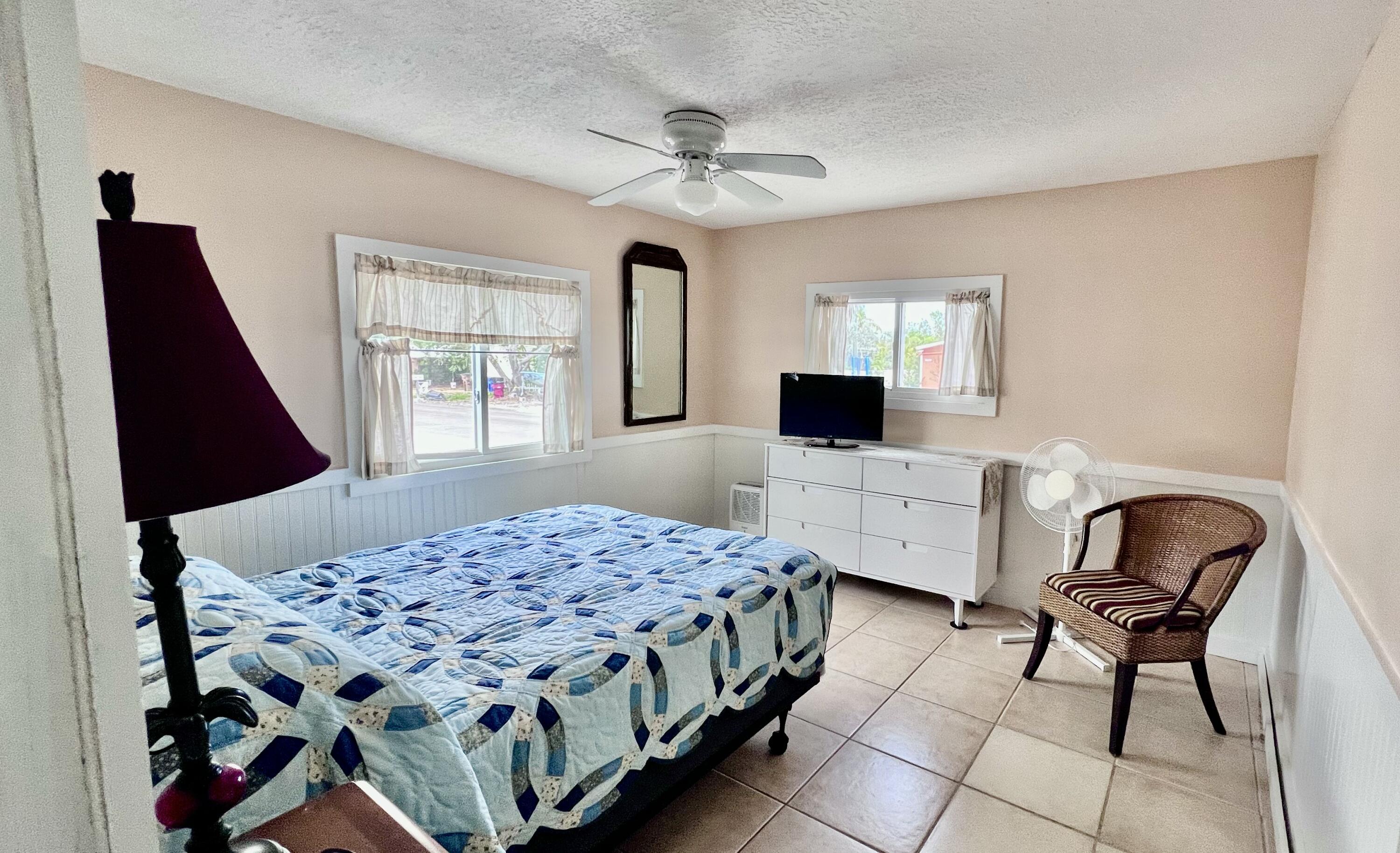 27970 Lobster Tail Trail
