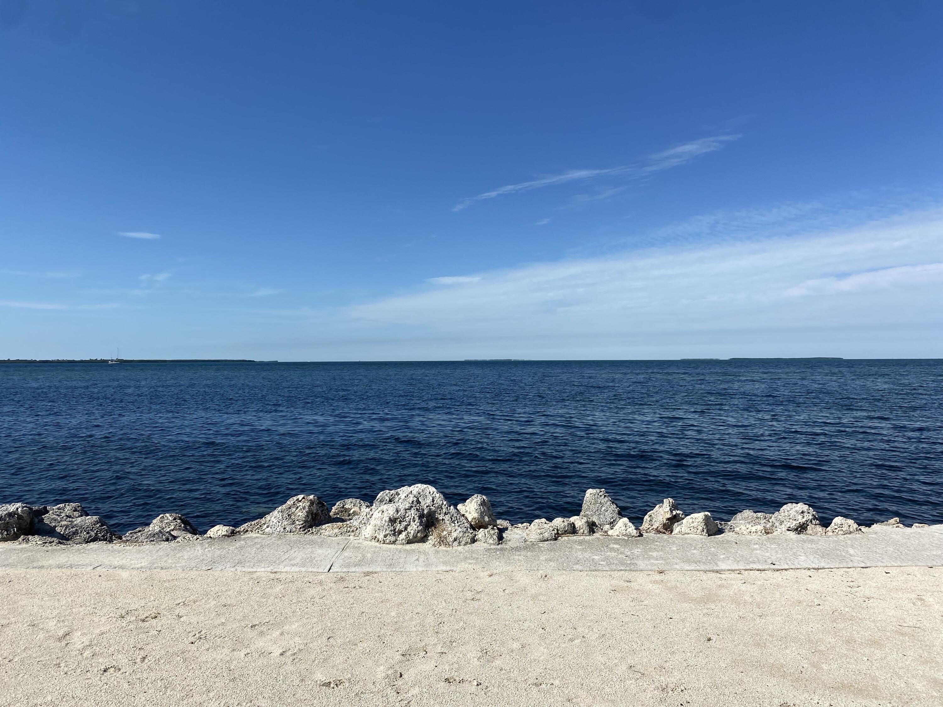 88540 Overseas Highway 503 + Boat Slip