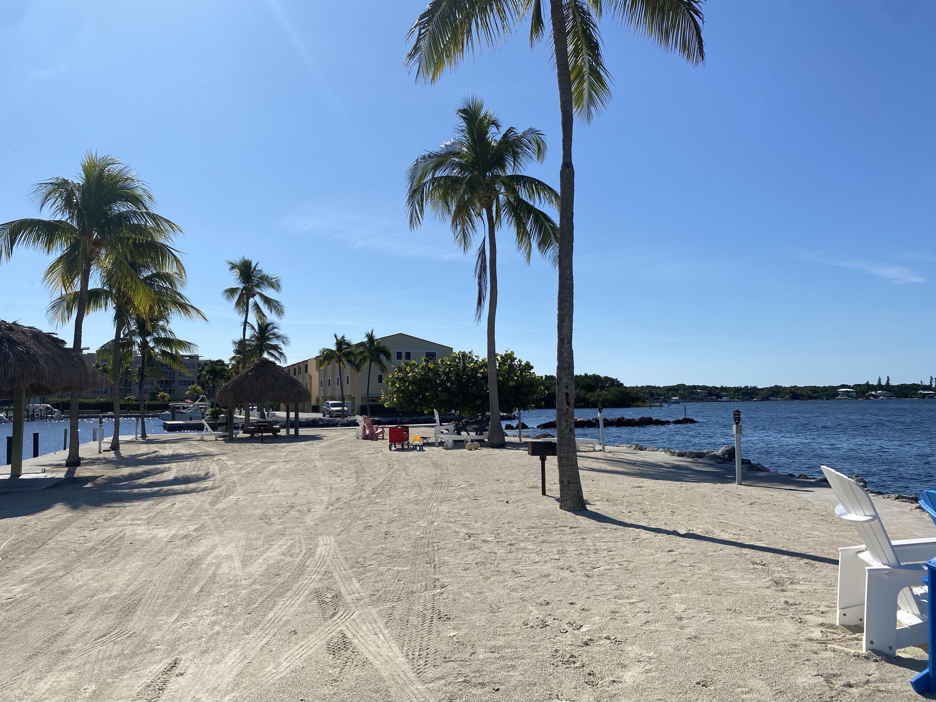 88540 Overseas Highway 503 + Boat Slip