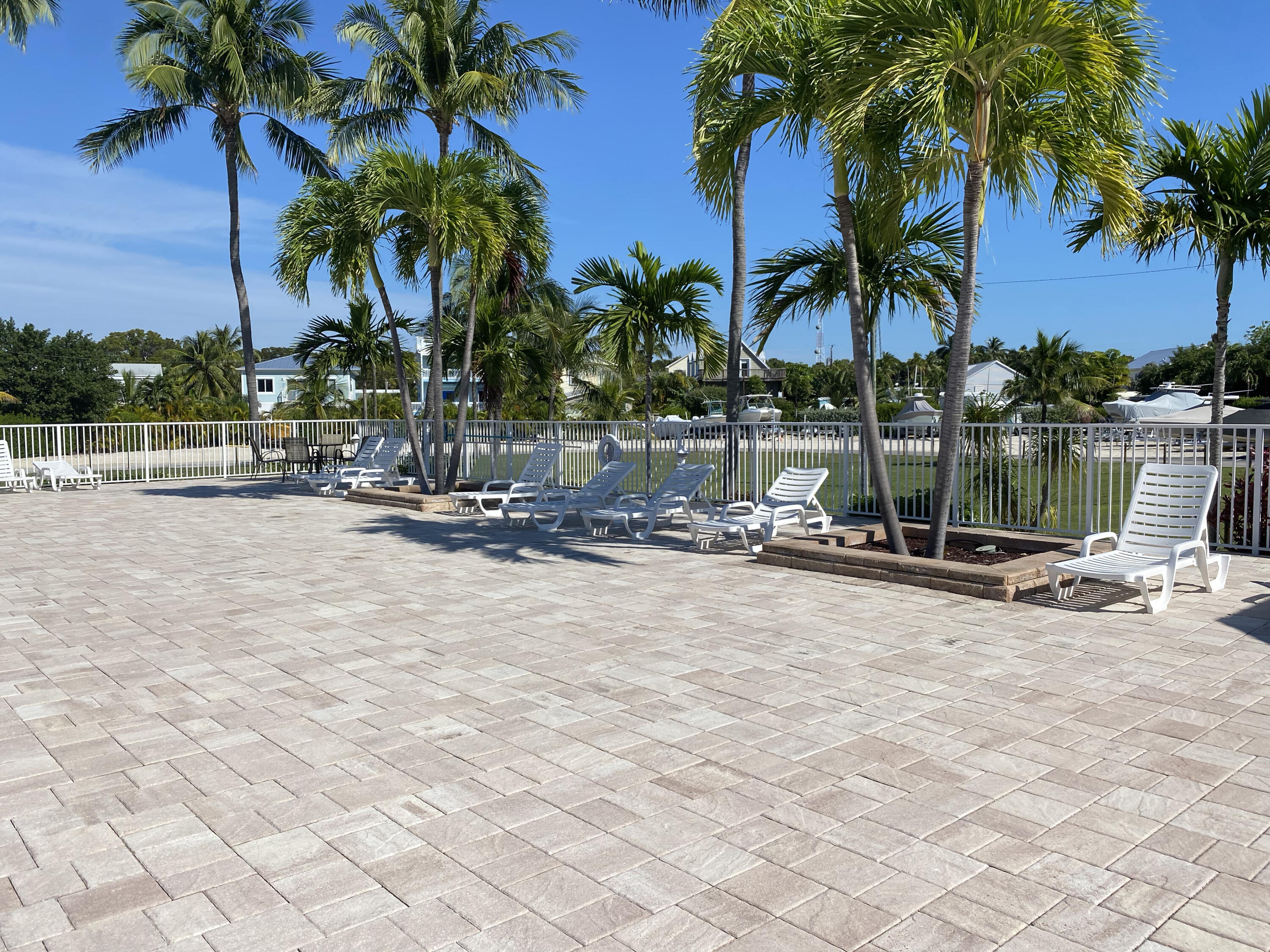 88540 Overseas Highway 503 + Boat Slip