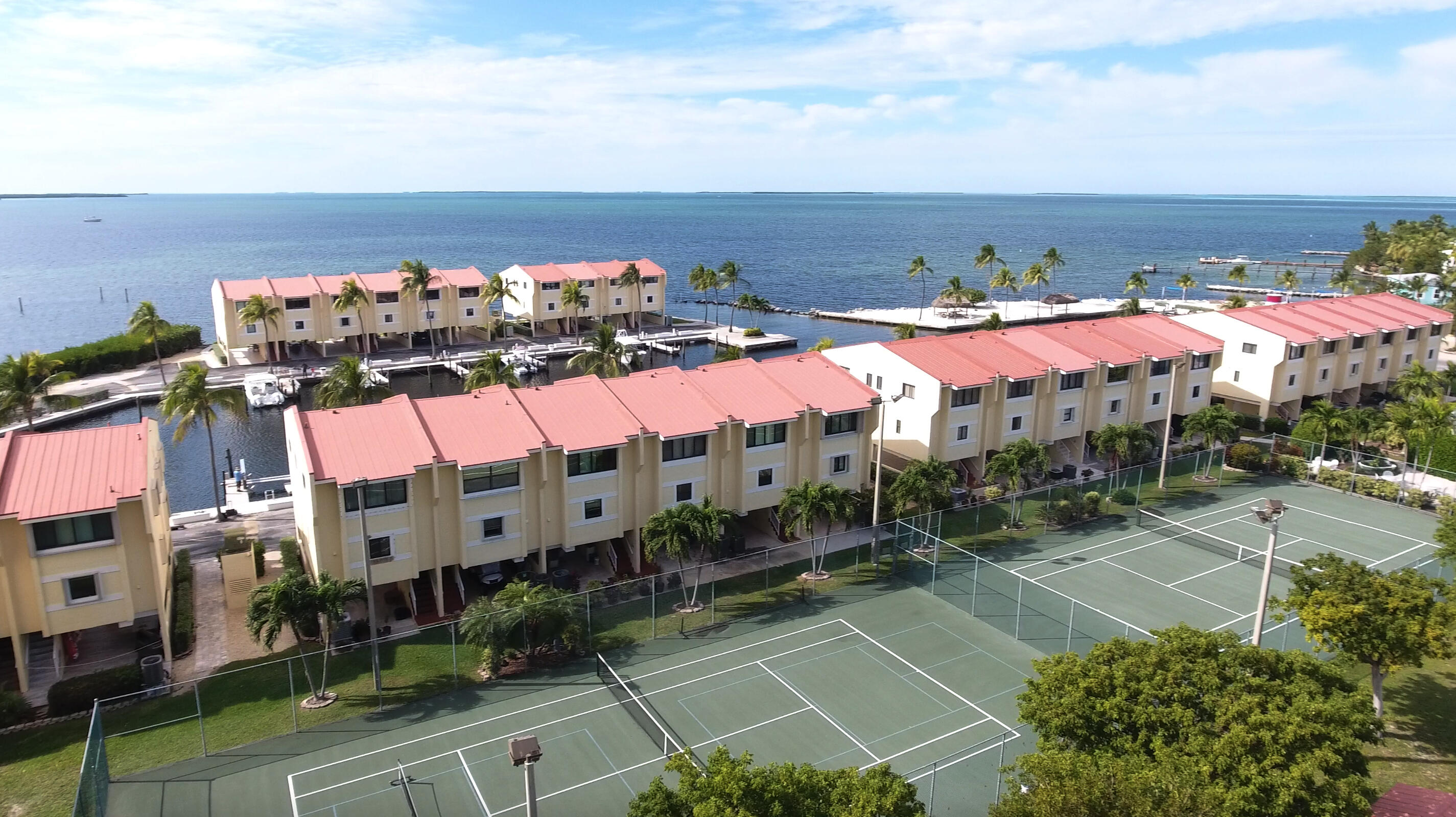 88540 Overseas Highway 503 + Boat Slip