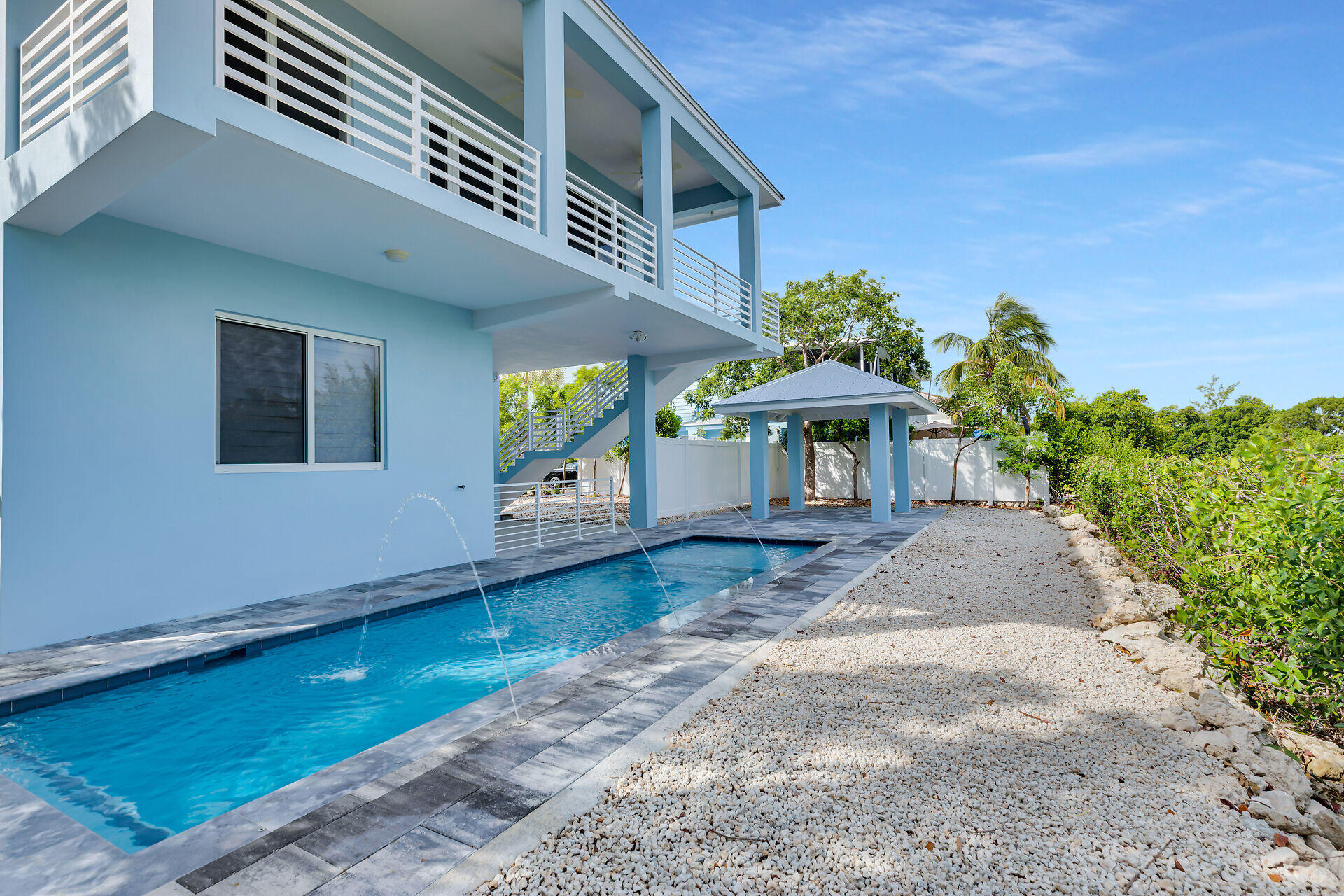 124 Venetian Way