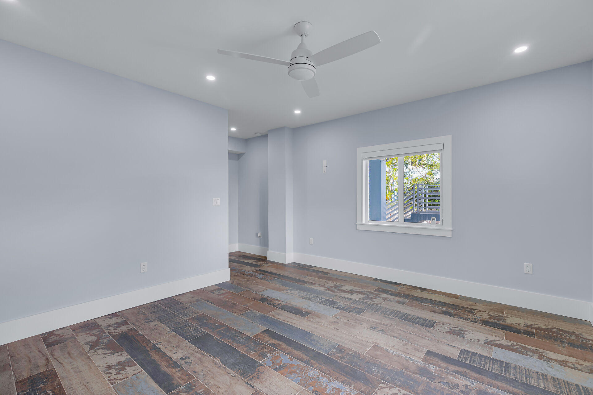 124 Venetian Way