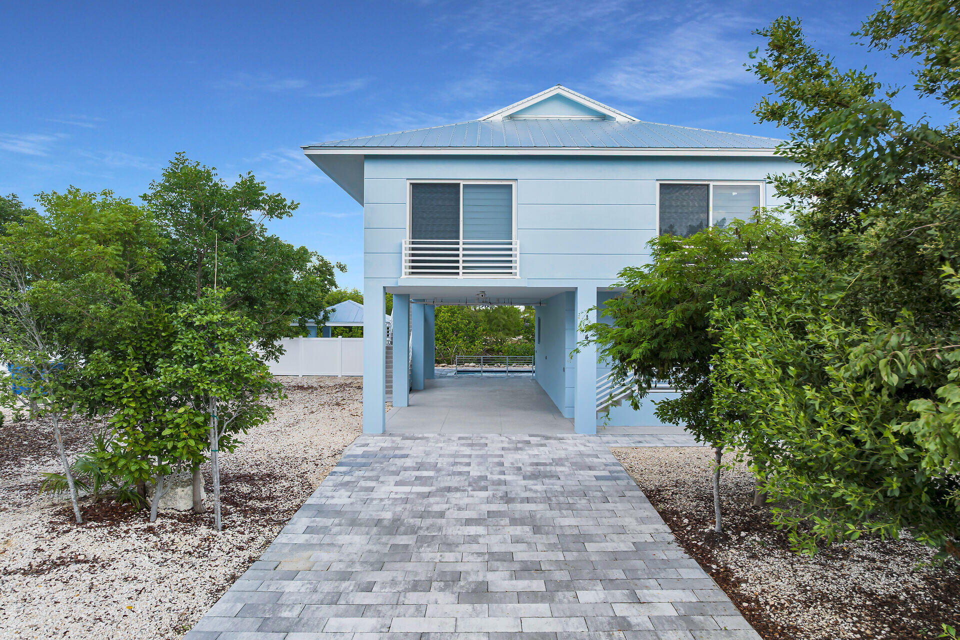 124 Venetian Way