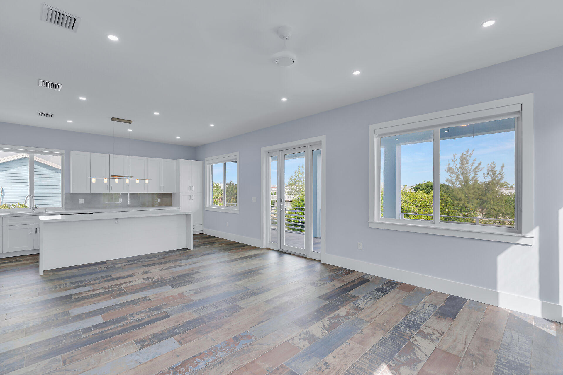 124 Venetian Way