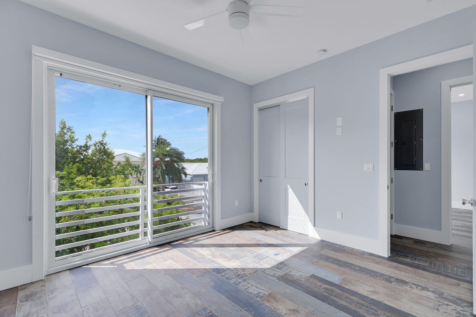 124 Venetian Way