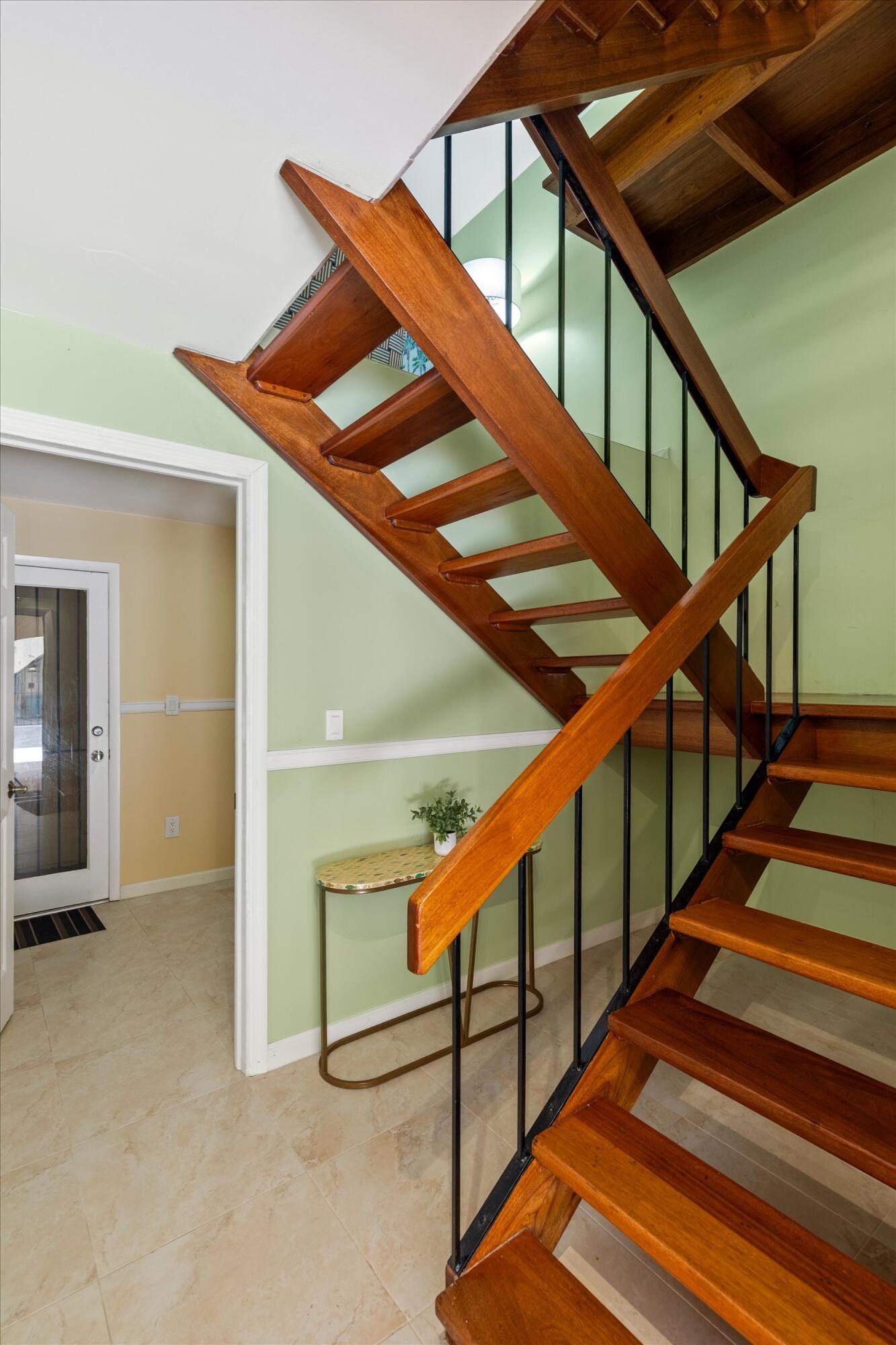 1616 Atlantic Boulevard 13