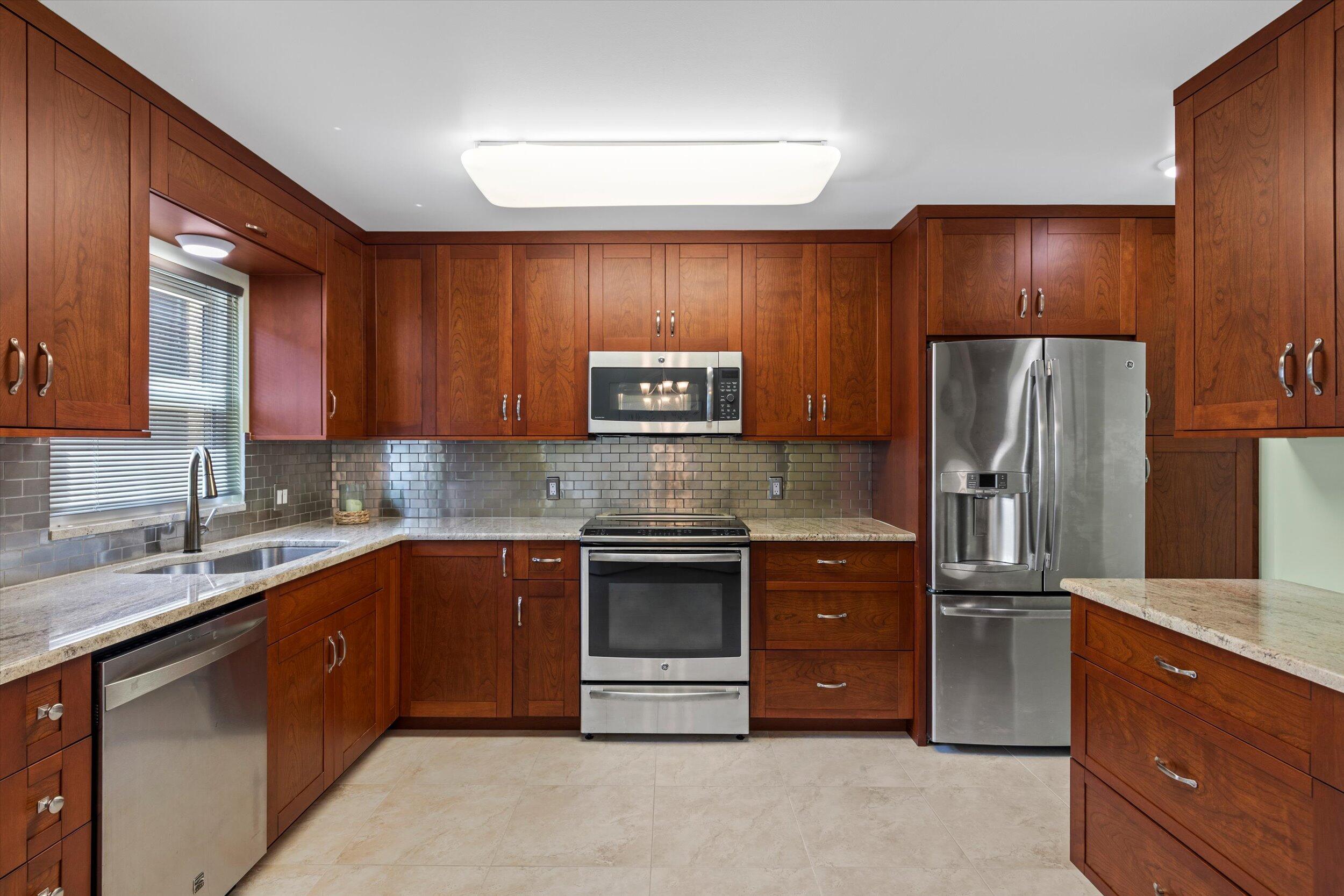 1616 Atlantic Boulevard 13