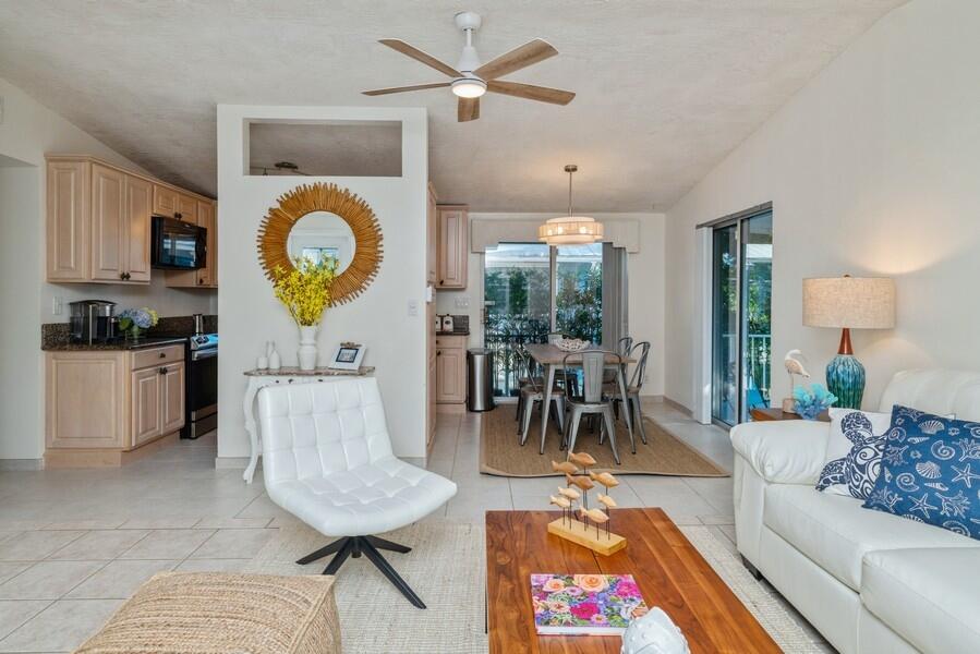 133 E Silver Palm Avenue