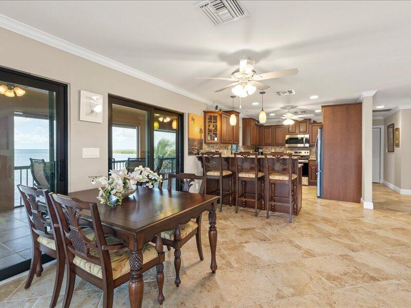 1112 W Shore Drive