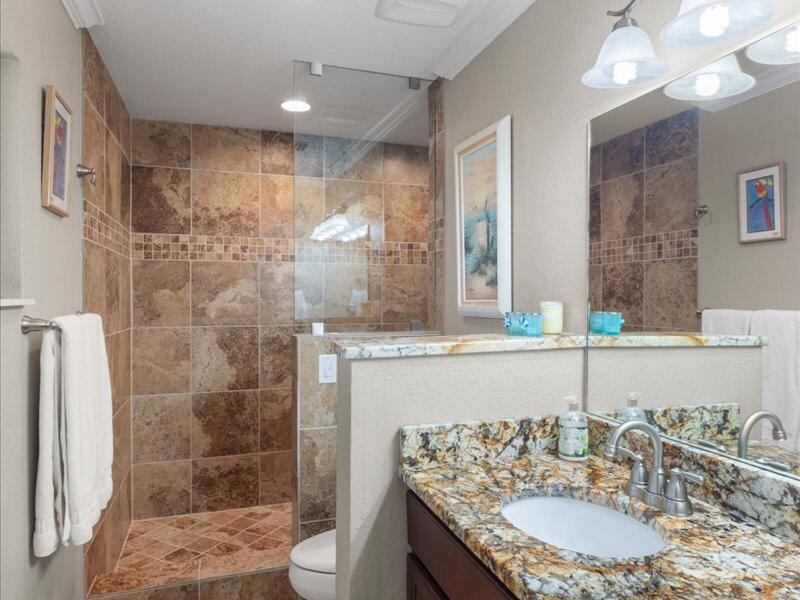 1112 W Shore Drive