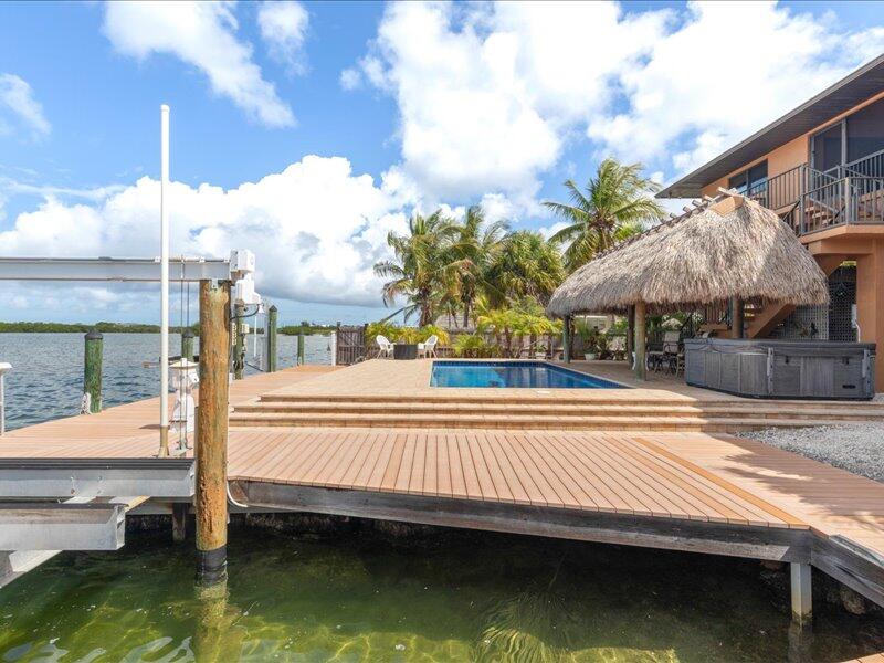 1112 W Shore Drive