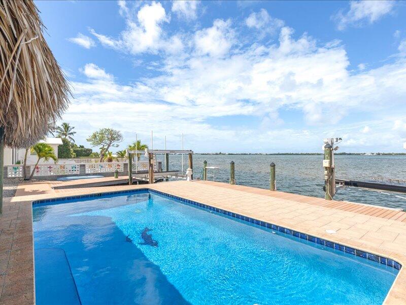 1112 W Shore Drive