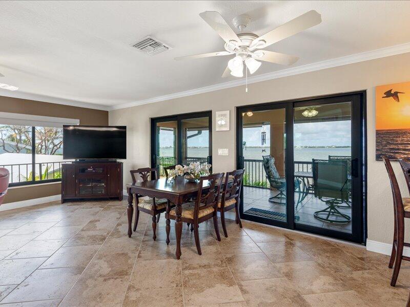 1112 W Shore Drive