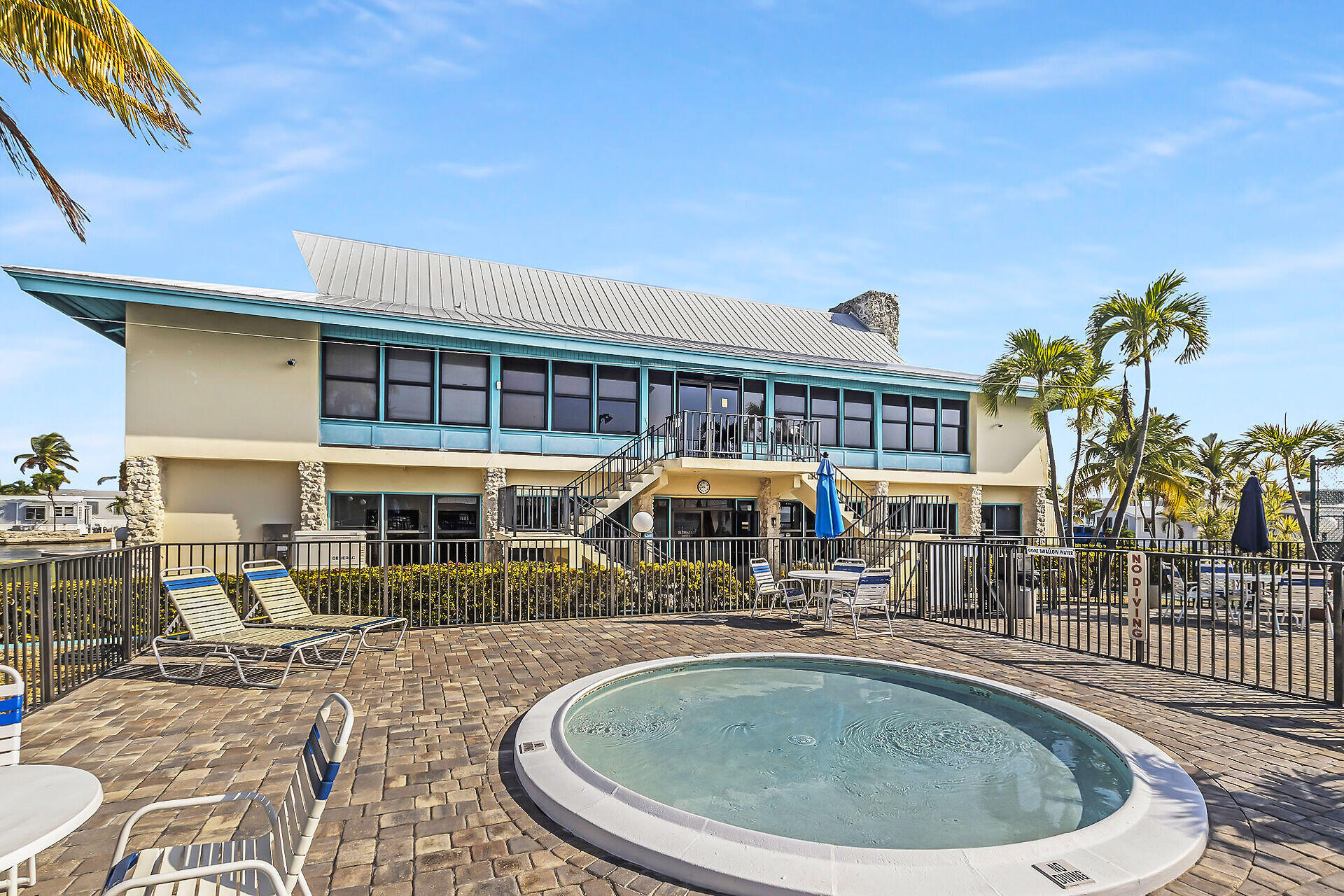65821 Overseas Highway 129