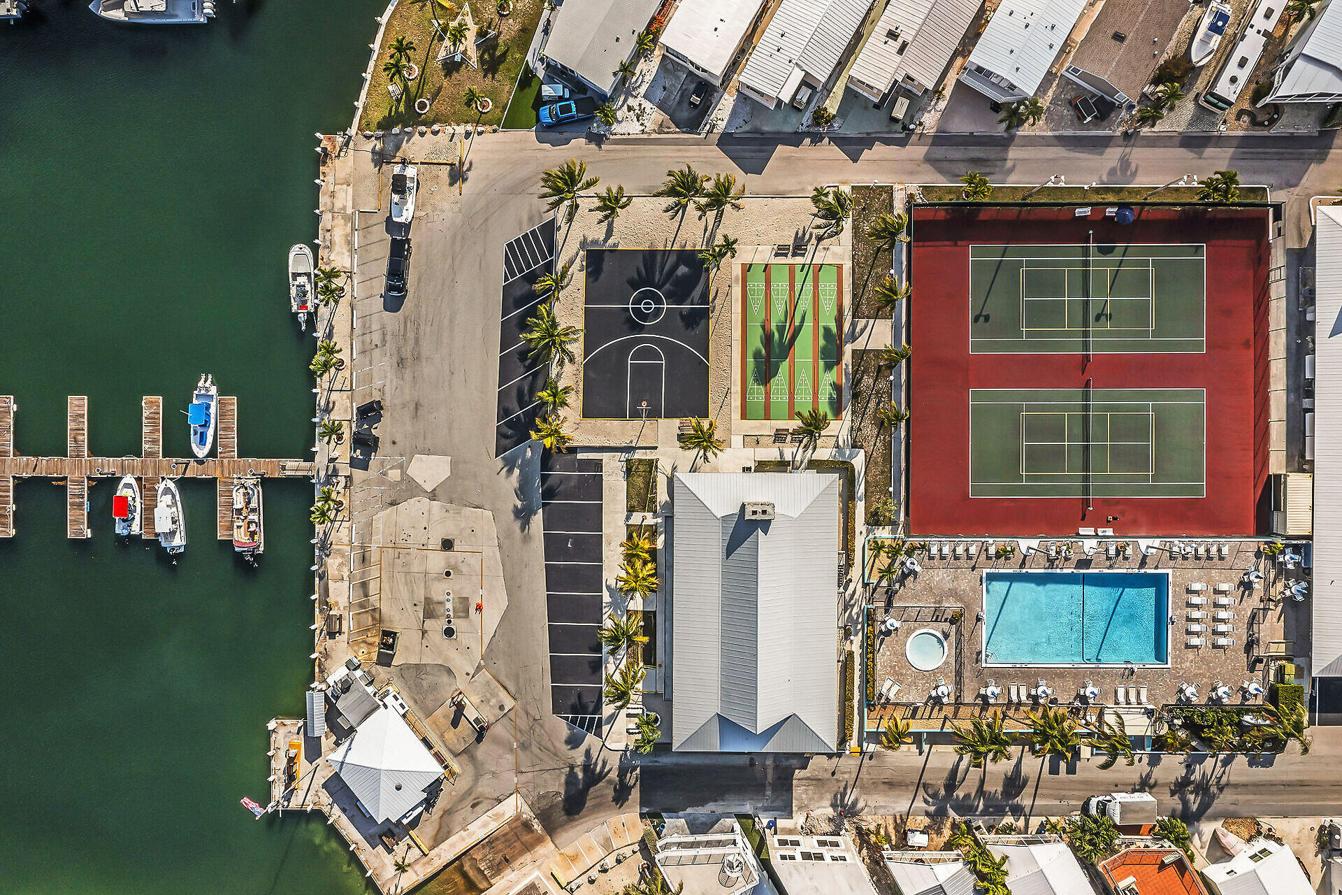 65821 Overseas Highway 129