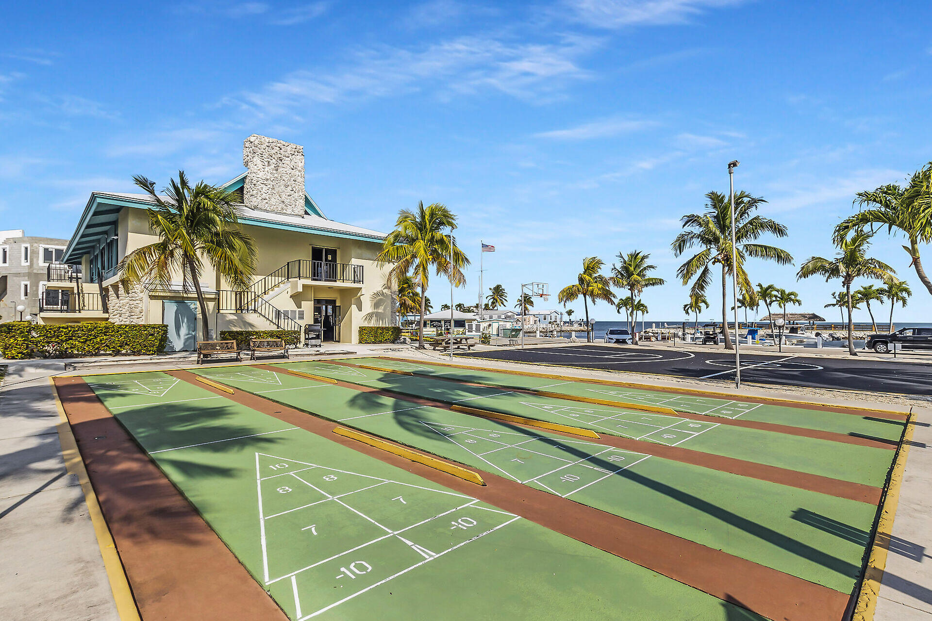 65821 Overseas Highway 129