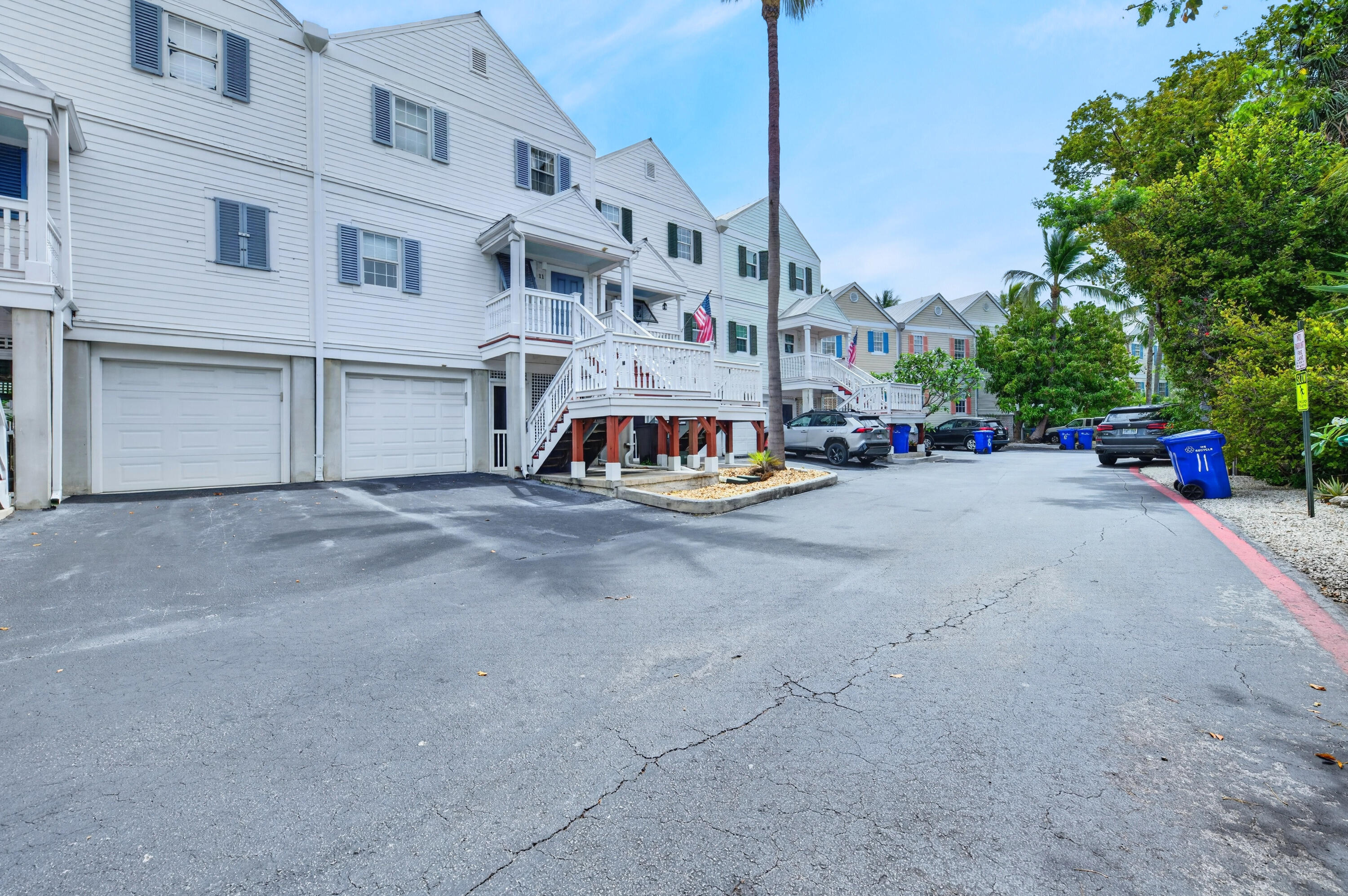 3029 N Roosevelt Boulevard APT 11
