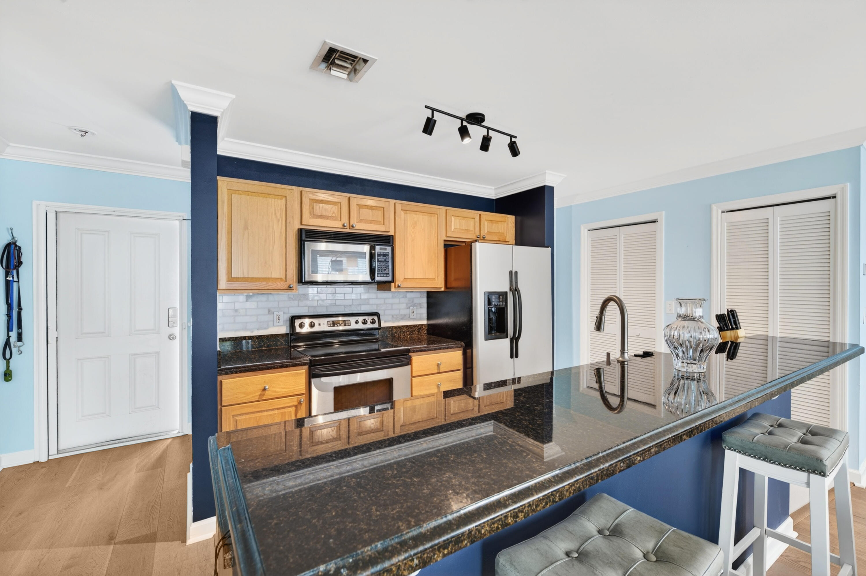 3029 N Roosevelt Boulevard APT 11