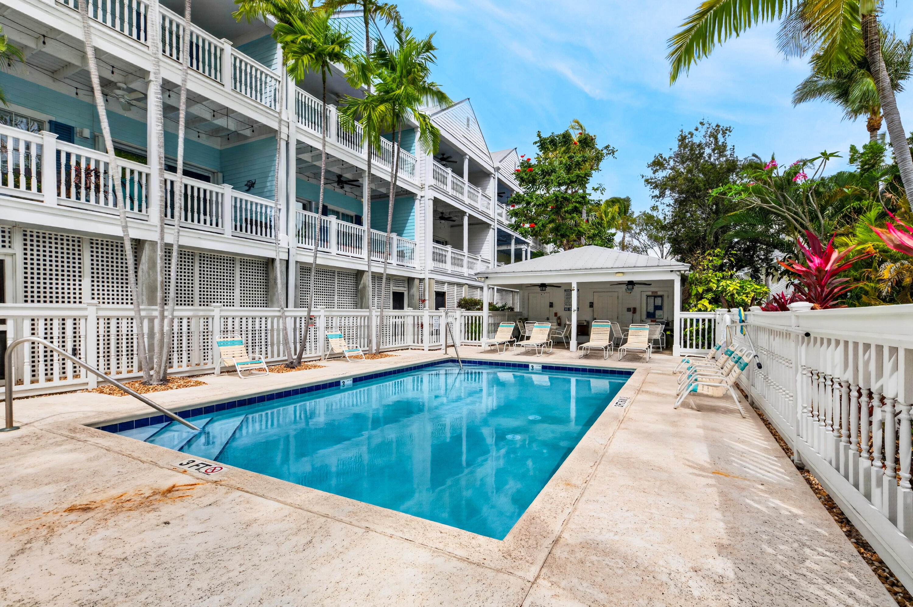 3029 N Roosevelt Boulevard APT 11