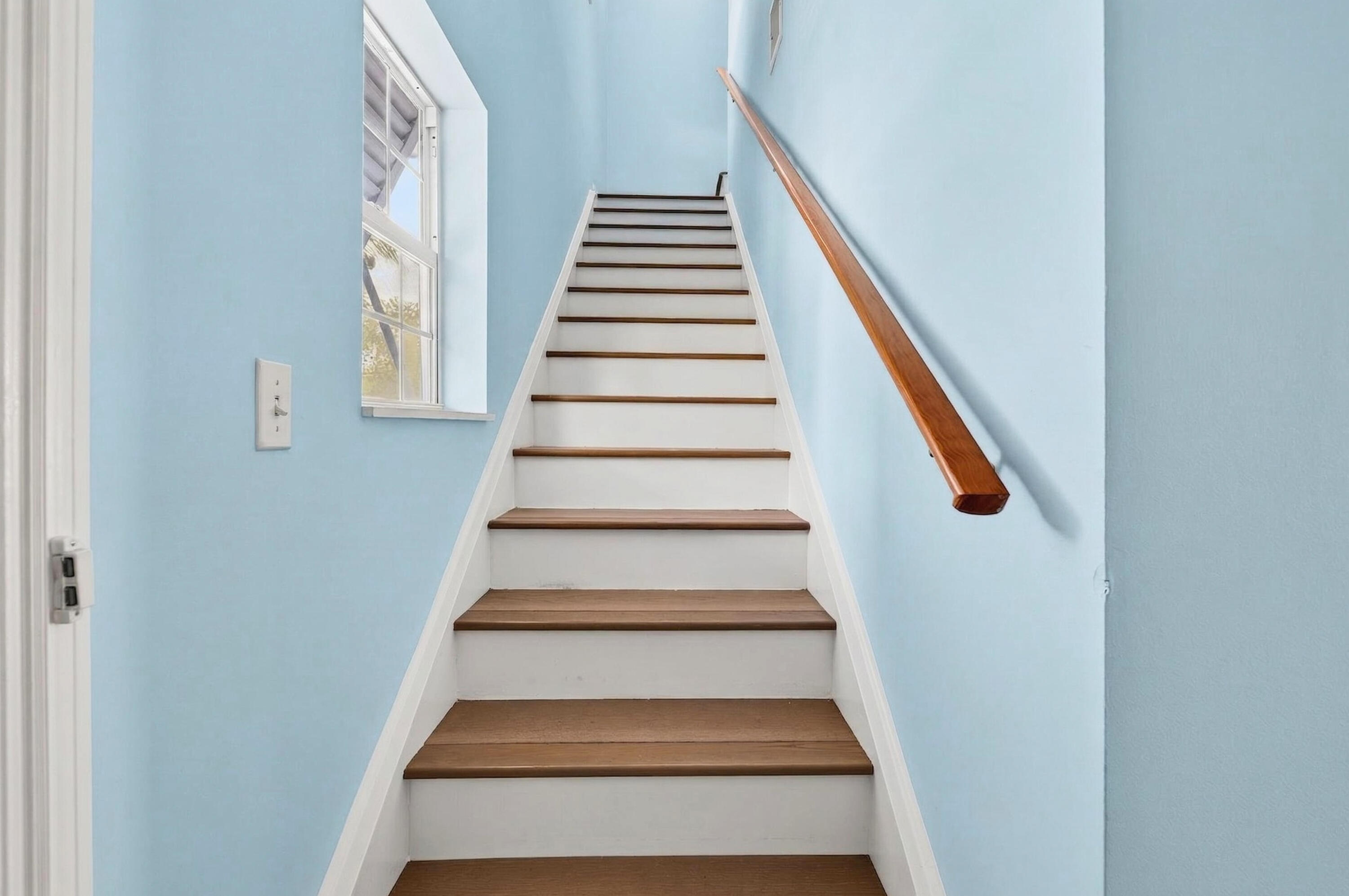3029 N Roosevelt Boulevard APT 11