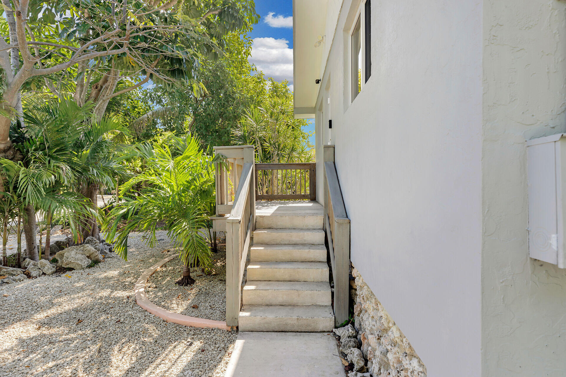 516 Plante Street