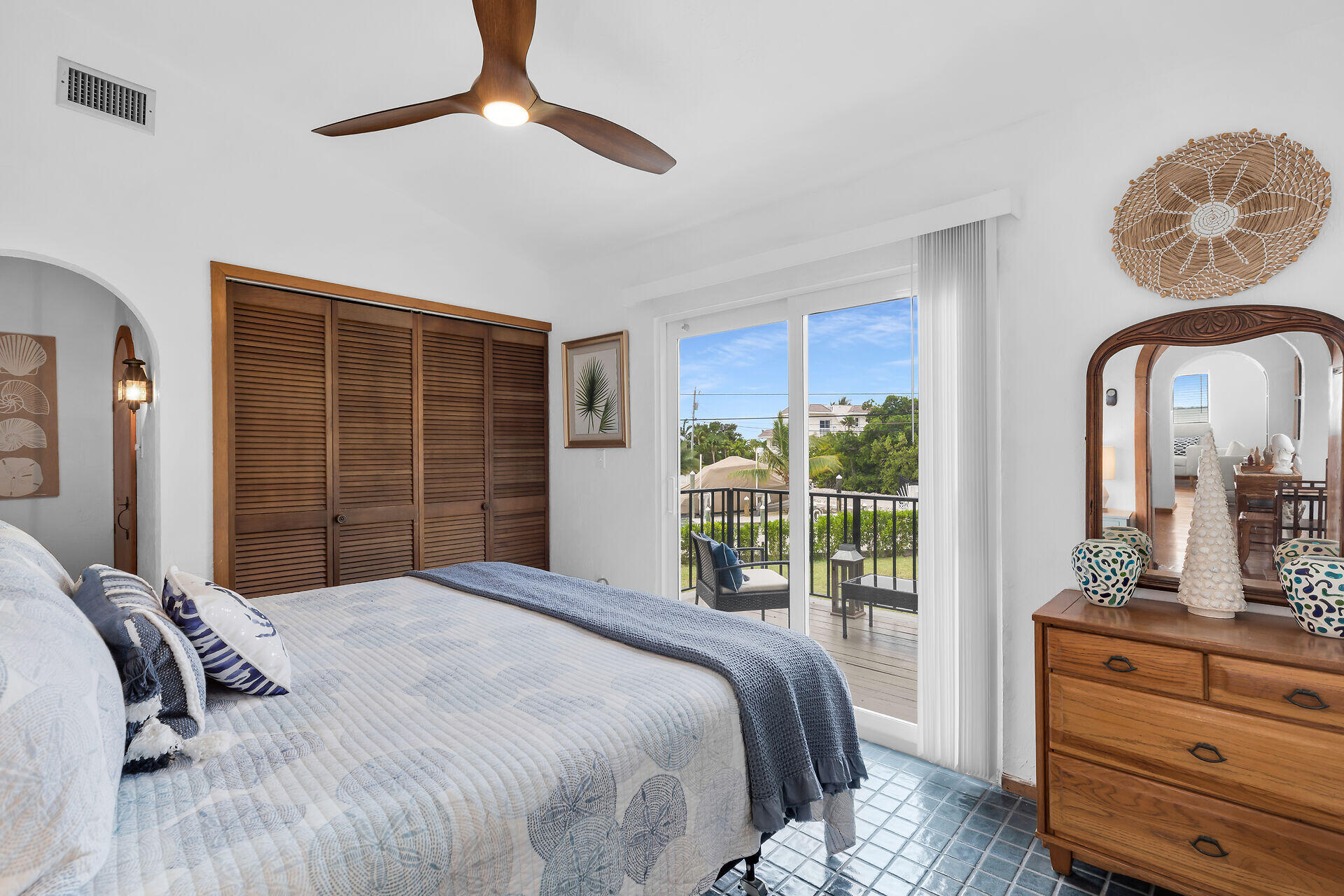 16 E Ocean Drive