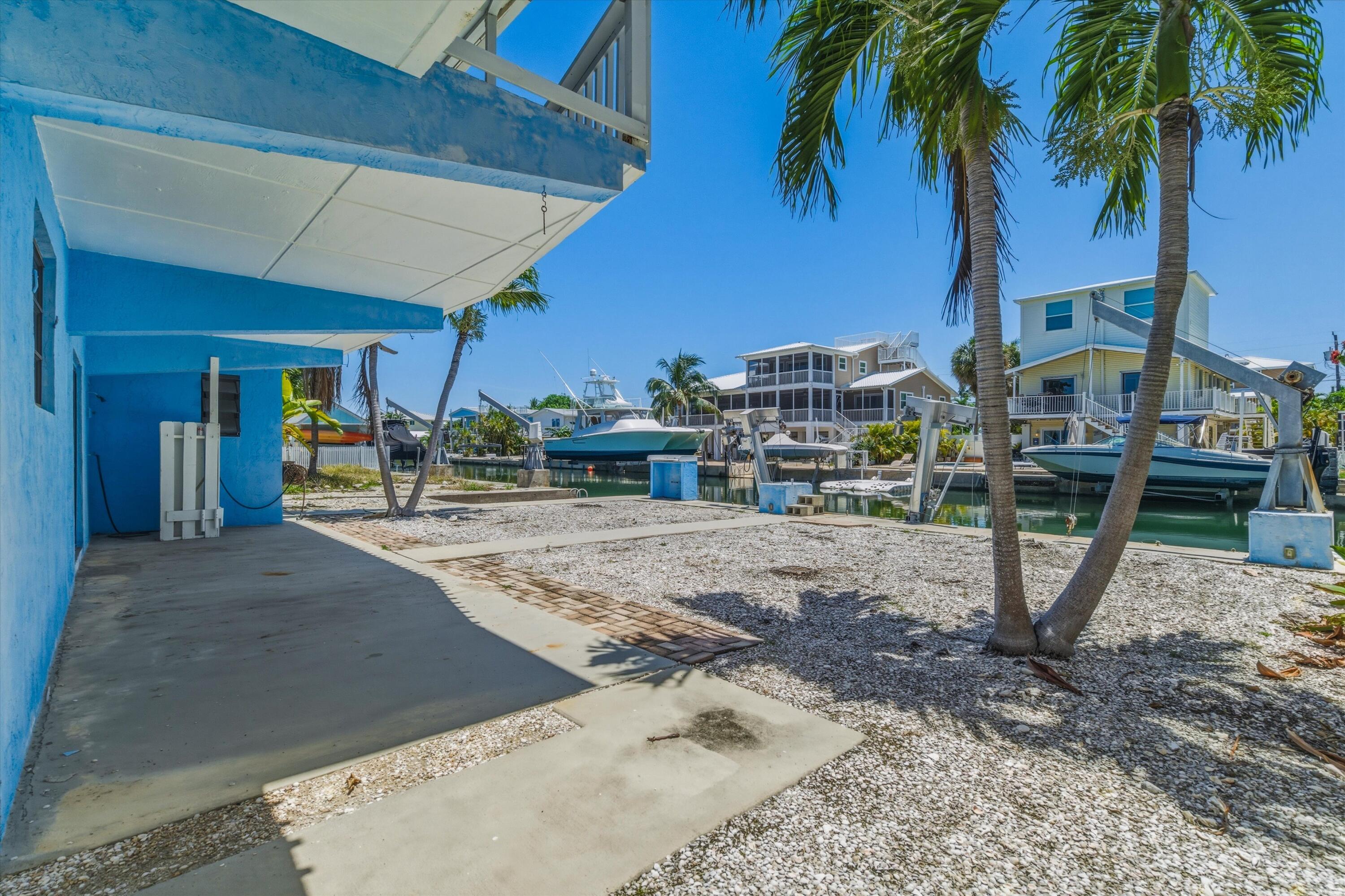 324 S Airport Drive