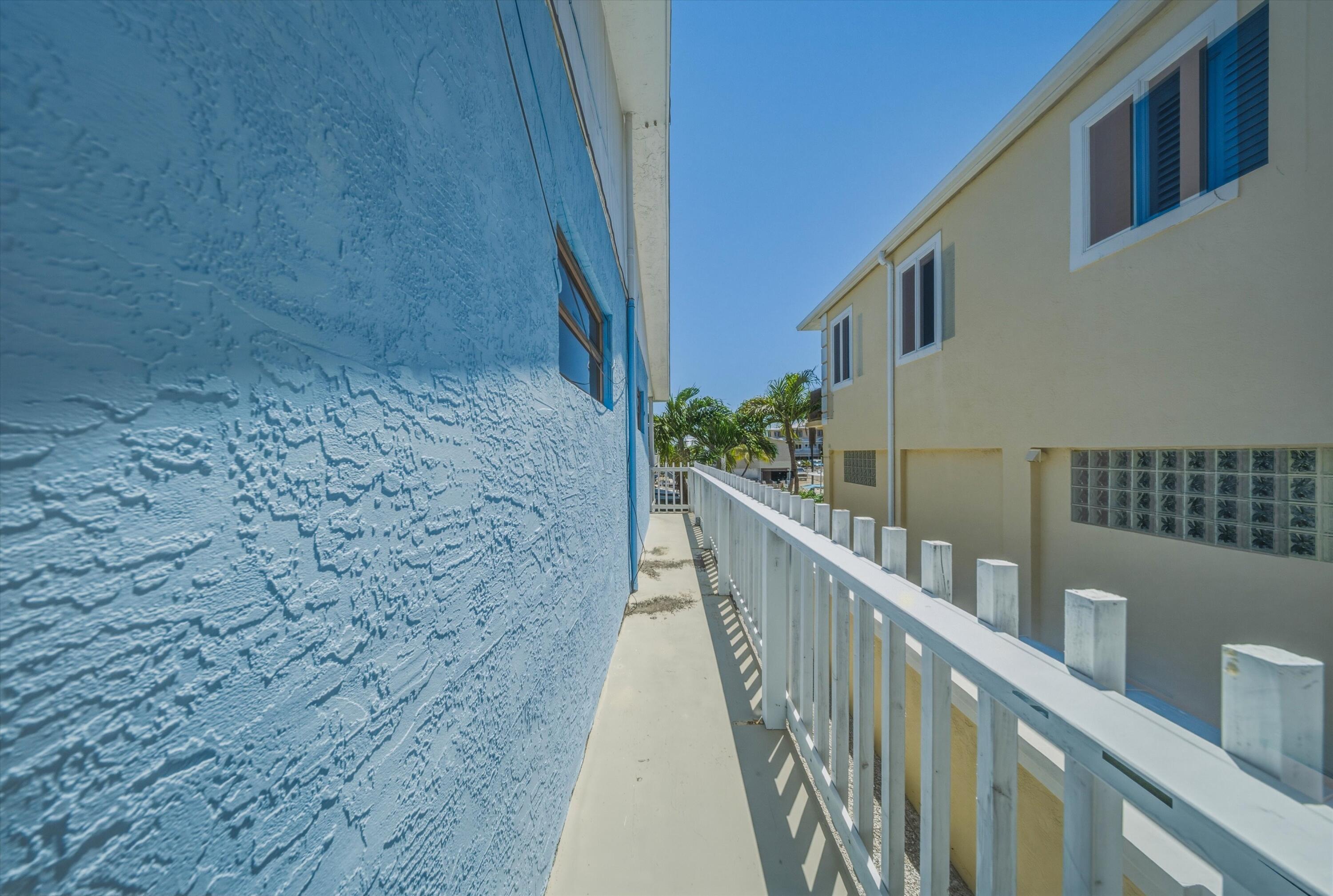 324 S Airport Drive