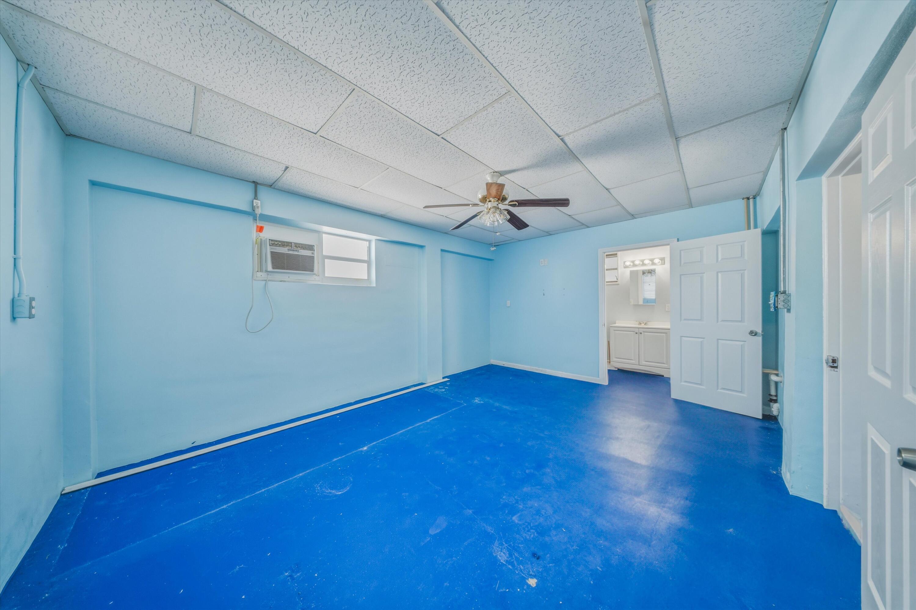 324 S Airport Drive
