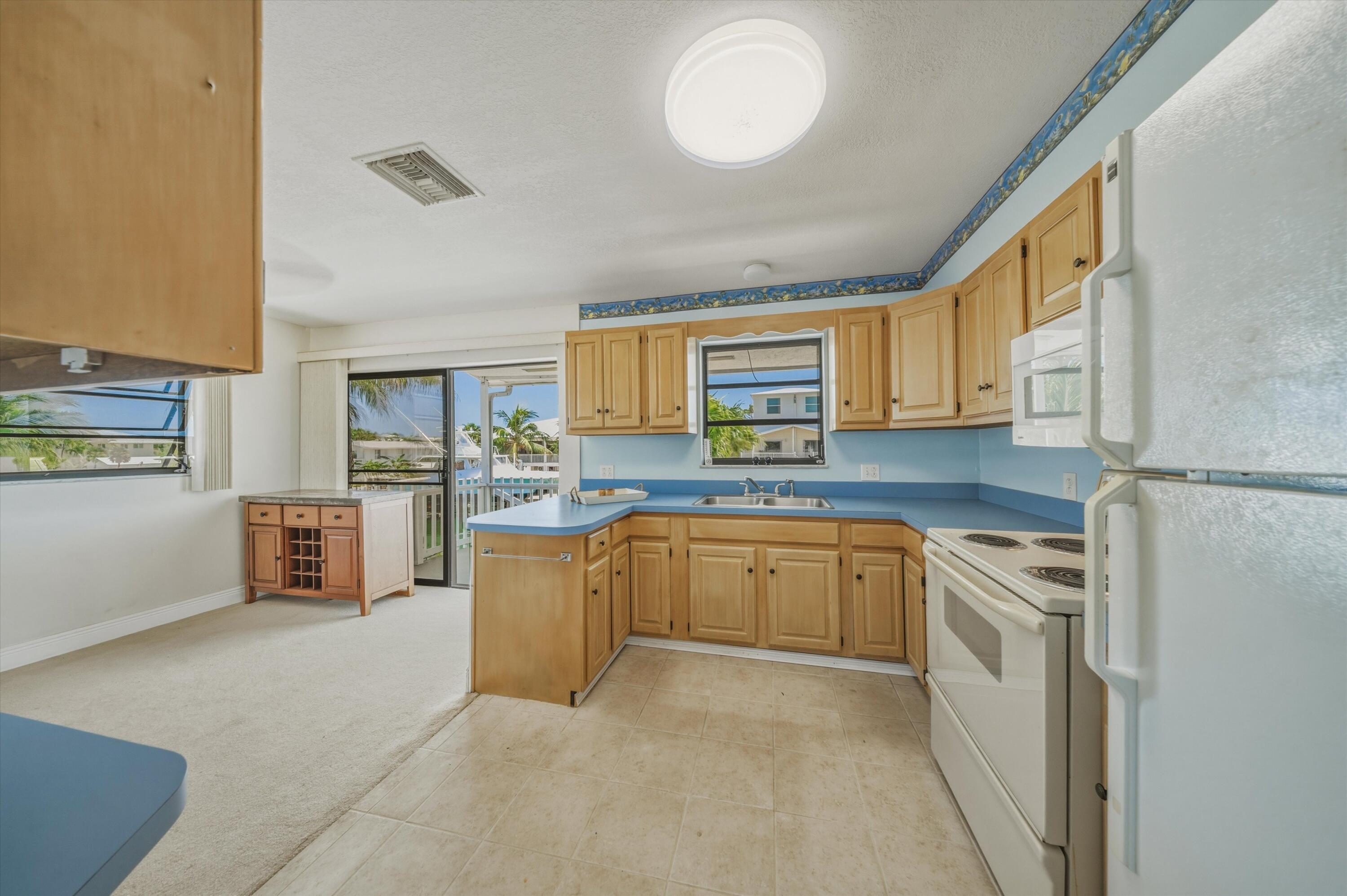 324 S Airport Drive